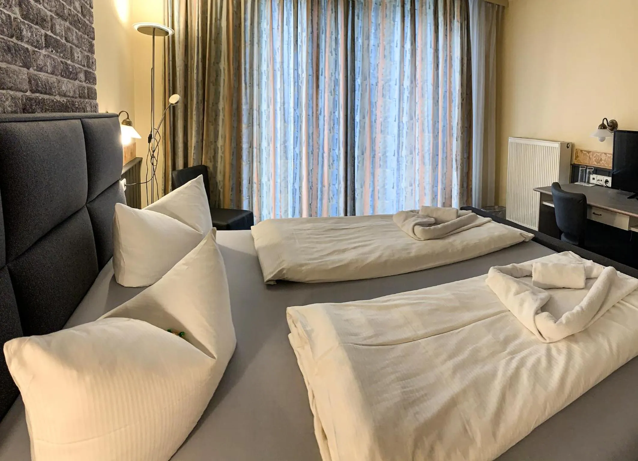 Photo of the whole room, Bed in Hotel Carl von Clausewitz