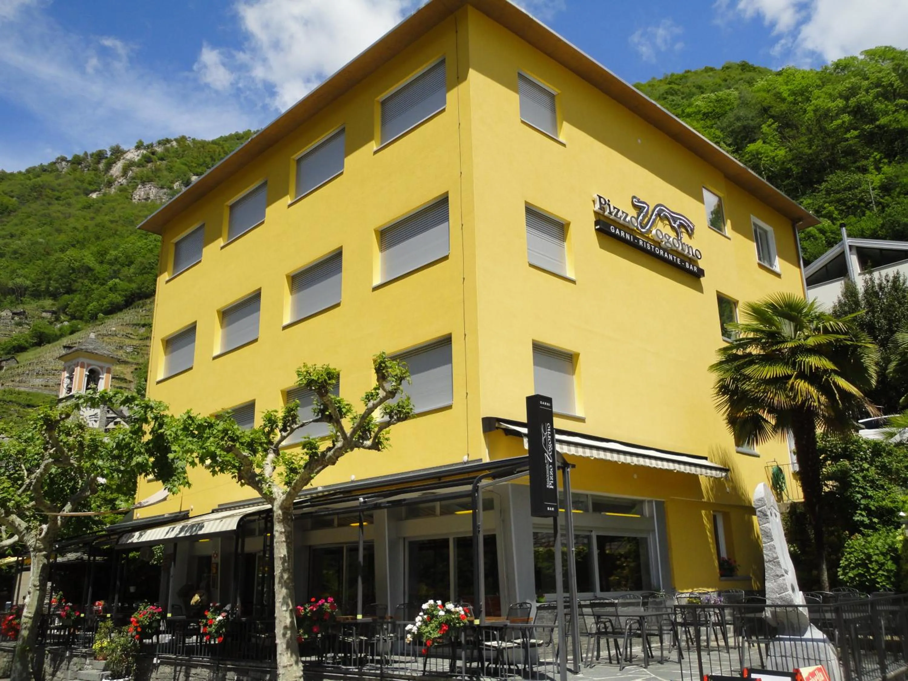 Property building in Hotel Pizzo Vogorno