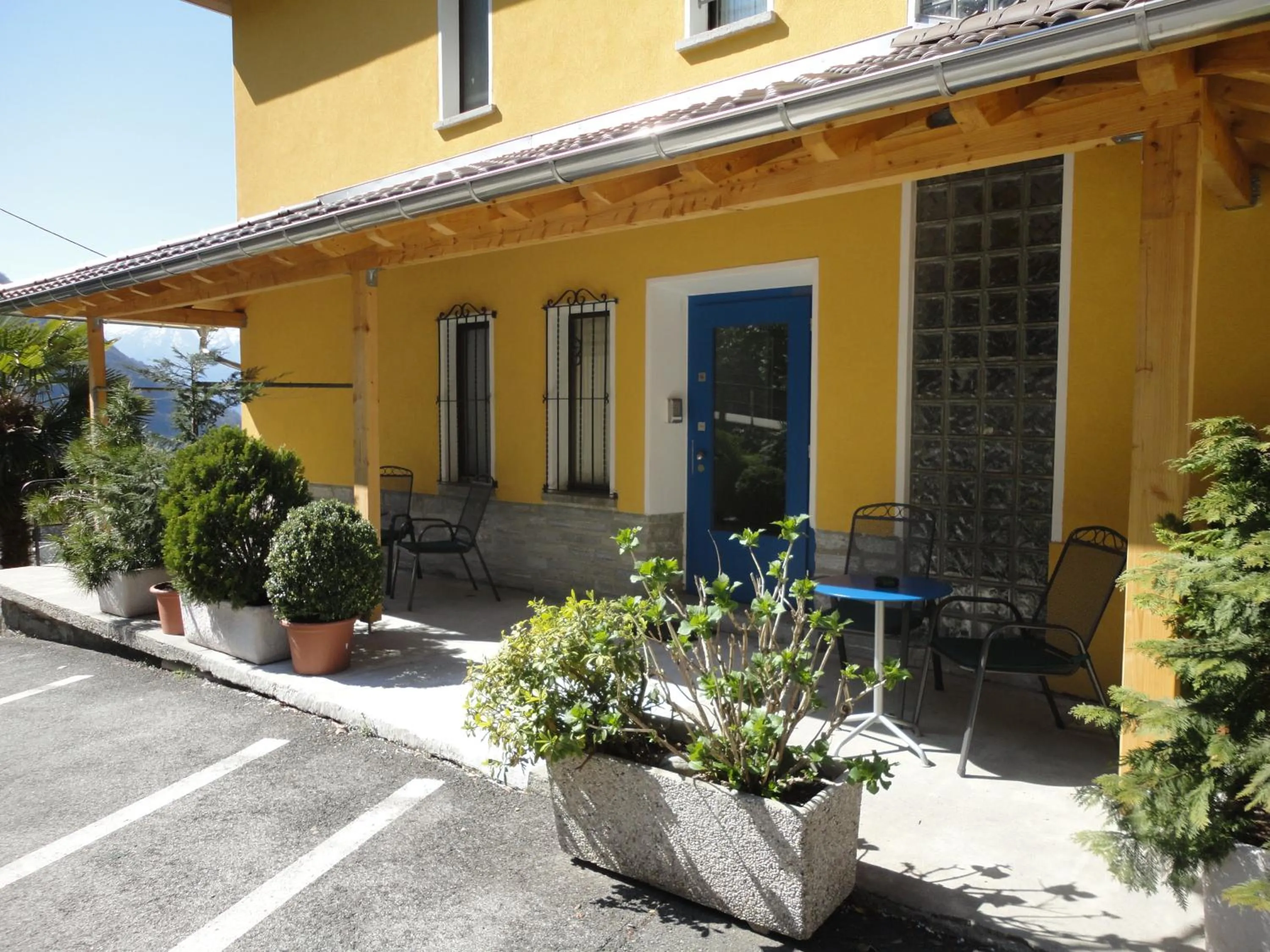 Facade/entrance in Hotel Pizzo Vogorno