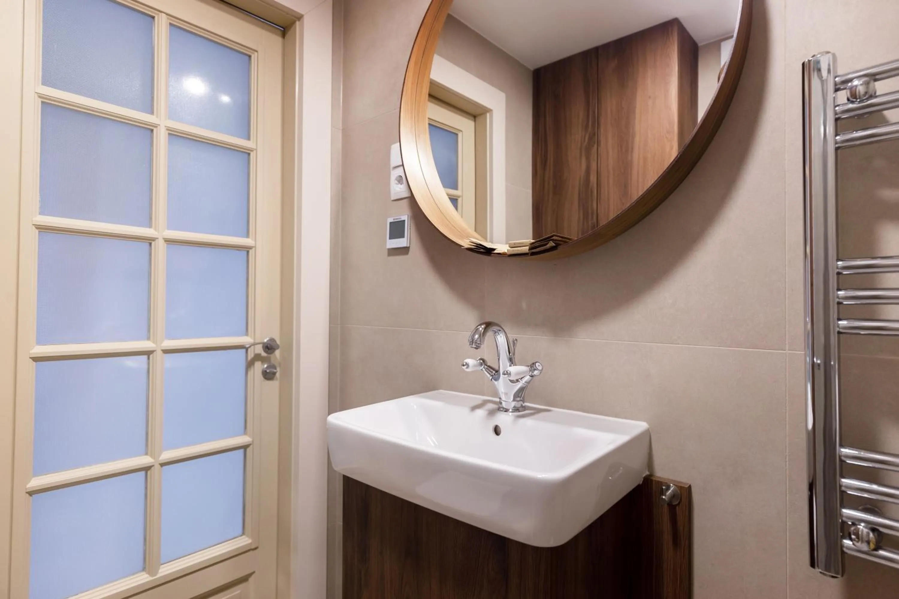 Bathroom in Nidos Banga