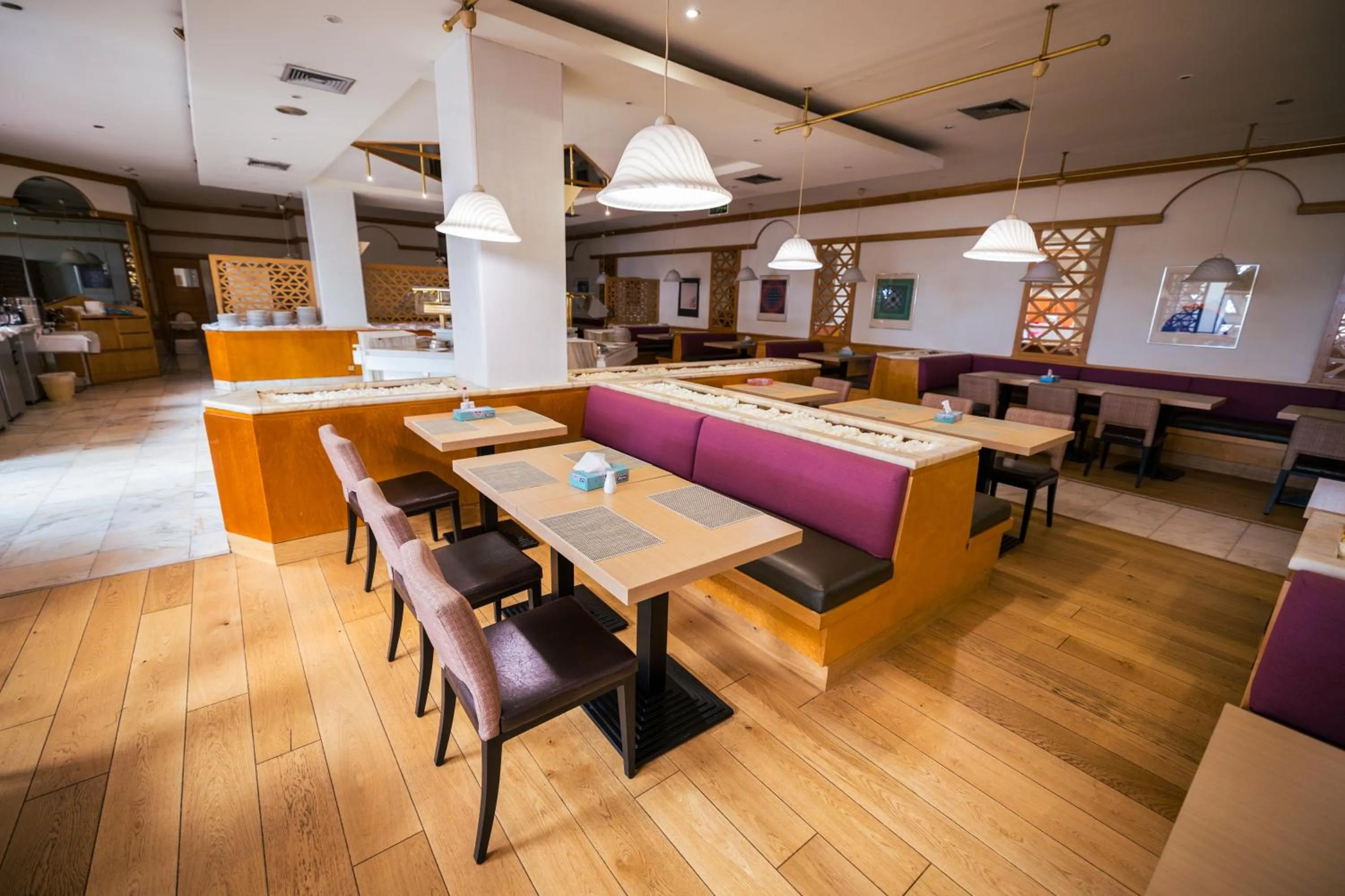 Restaurant/places to eat in Jeddah Grand Hotel