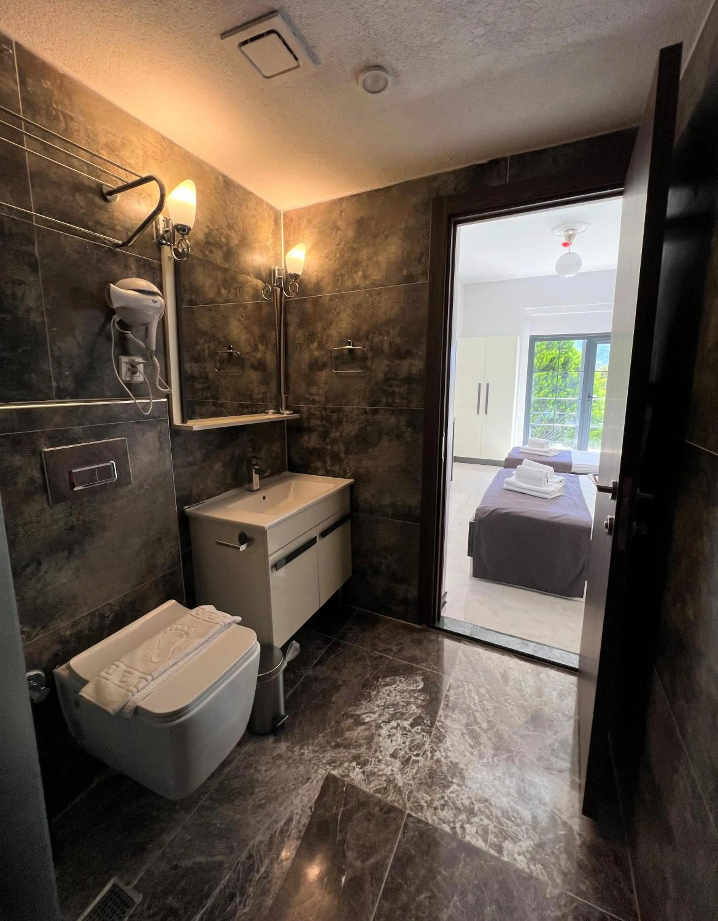 Bathroom, Bed in Otel Beyaz İnci