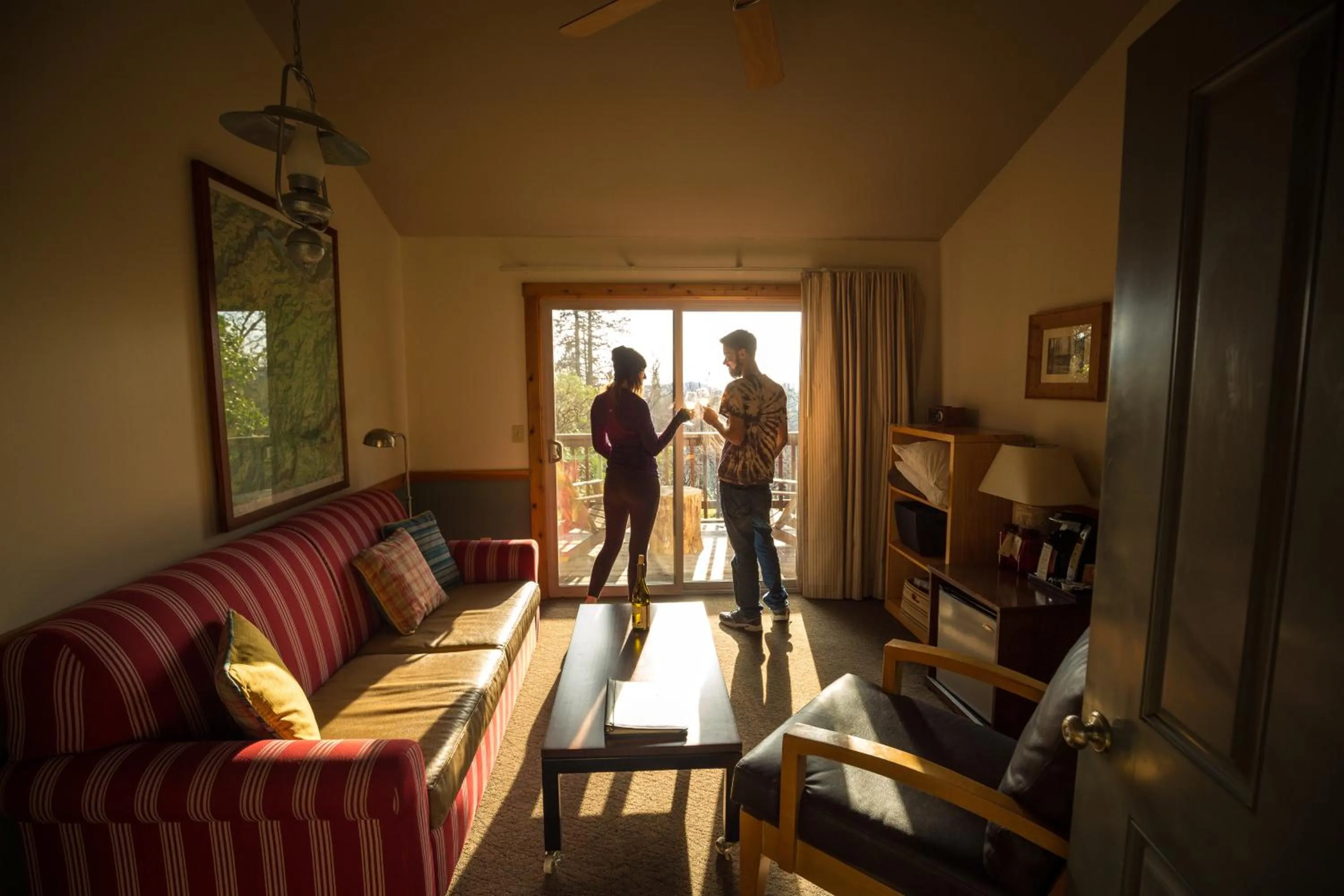 Living room in Evergreen Lodge at Yosemite