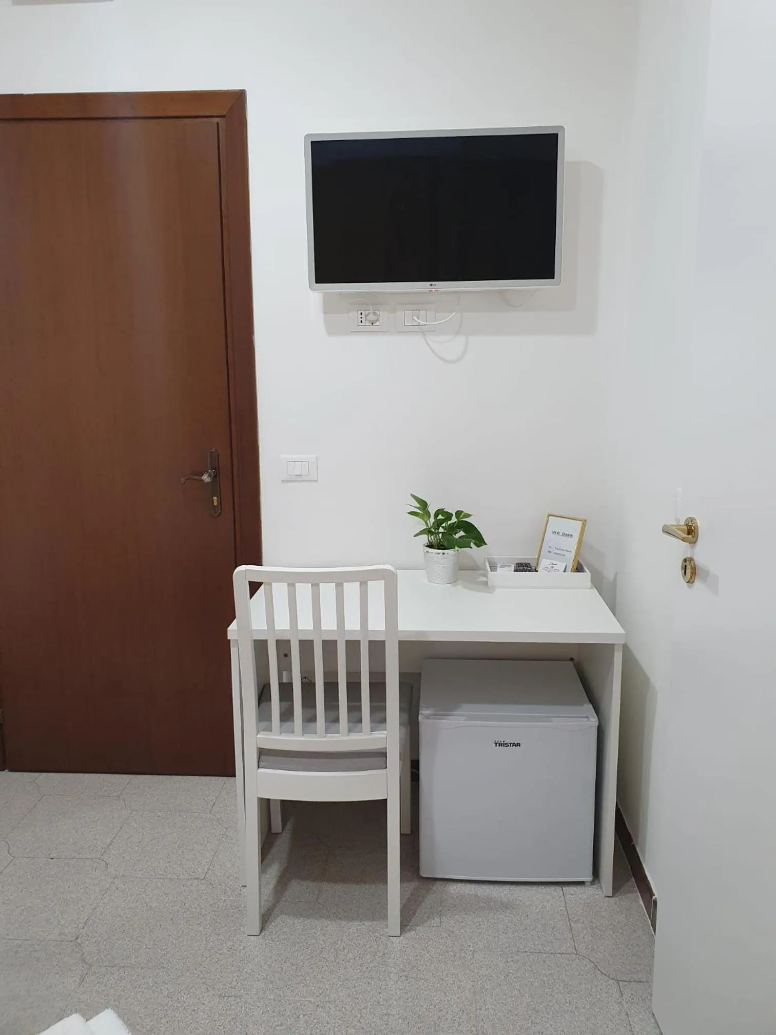 TV and multimedia in Affittacamere Dianir