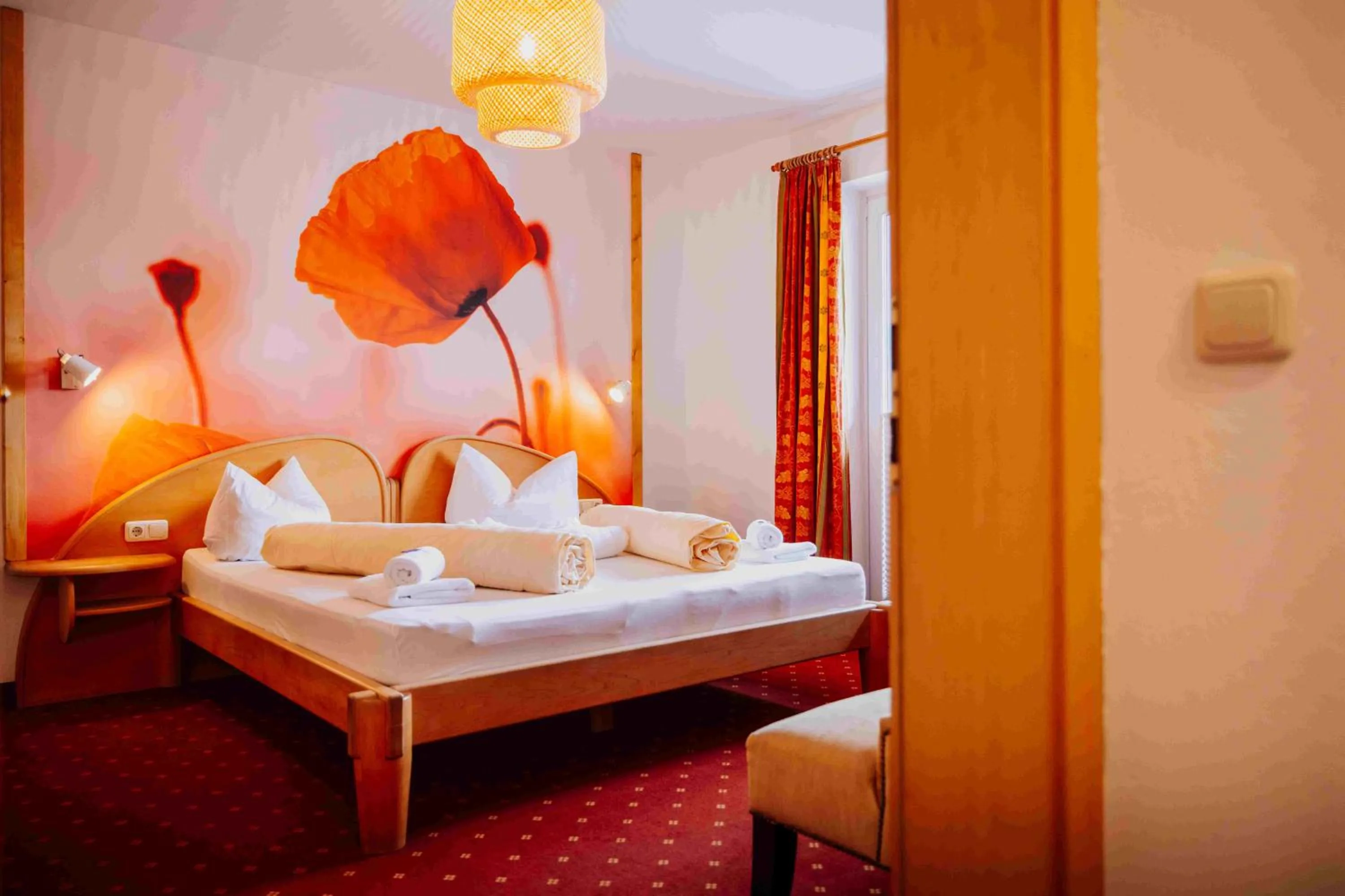 Bed in Hotel in the HEART of the Alps