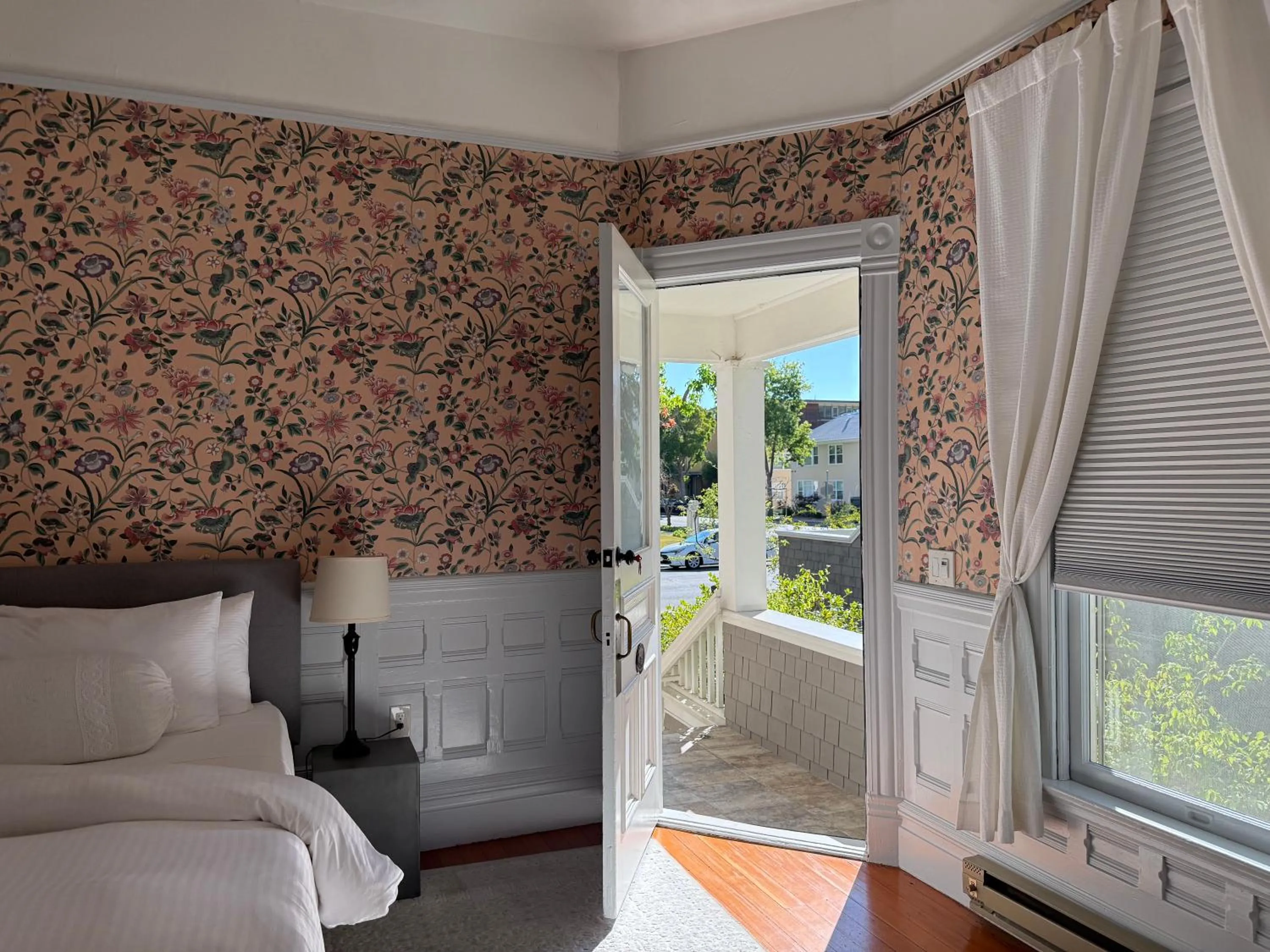 Bed in Cowper Inn