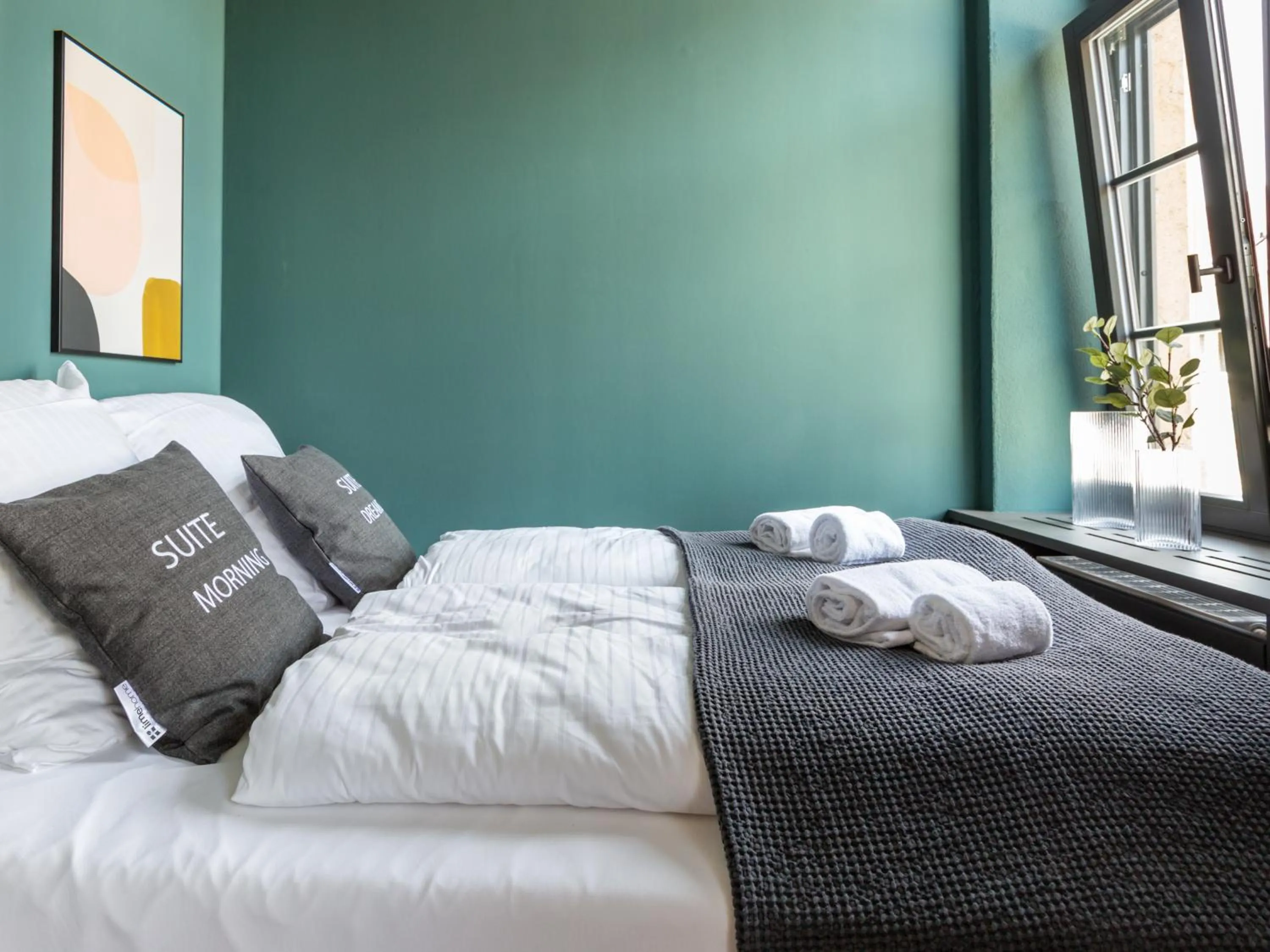 Bed in Limehome Rottenburg am Neckar Poststraße