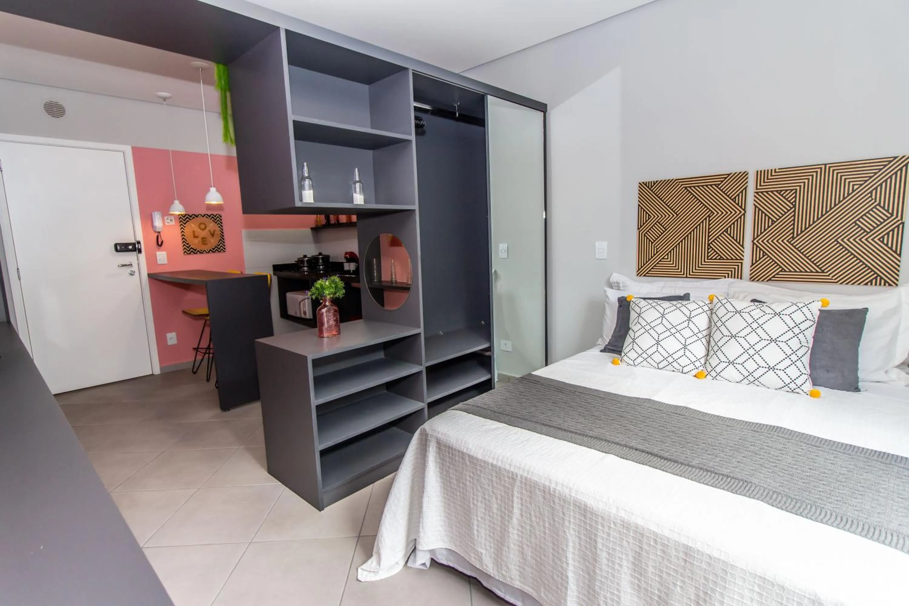 Photo of the whole room, Bed in 360 Av Ipiranga