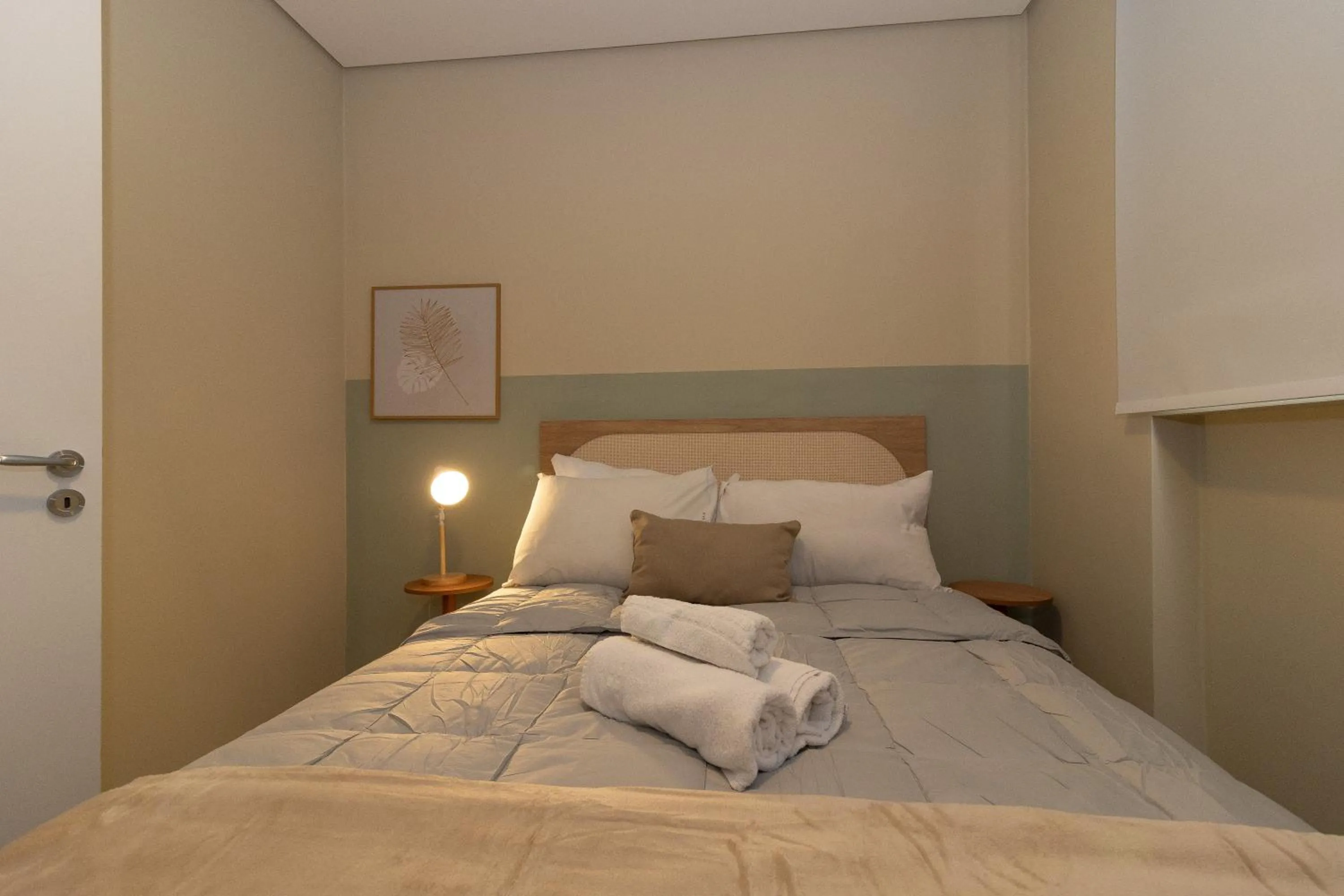 Photo of the whole room, Bed in 360 Av Ipiranga