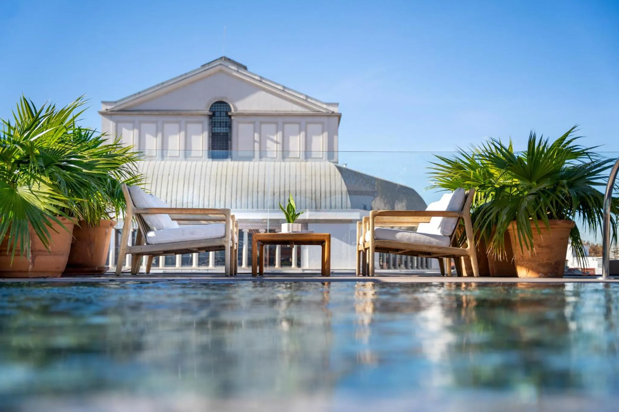 Swimming pool in Ocean Drive Madrid