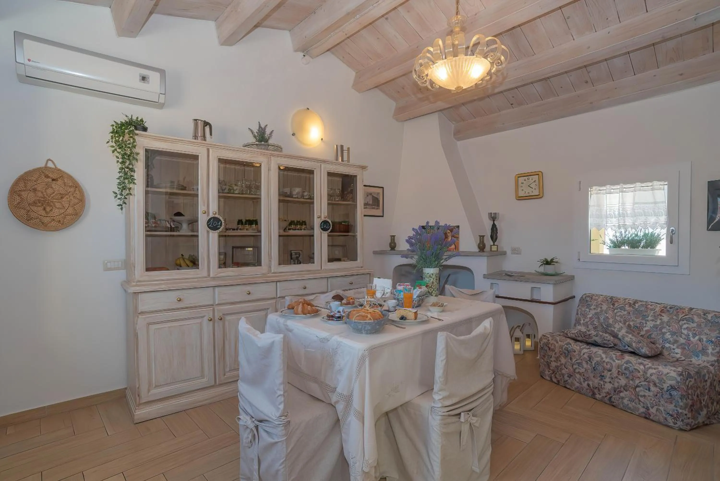 Food and drinks in La casa del pittore