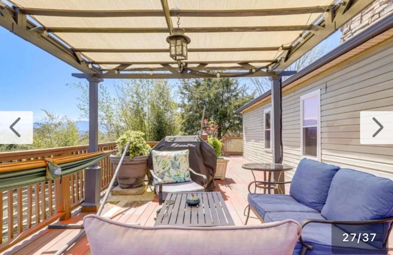 Private Pet Friendly Home Near Exotic Deer Farm Close to Pigeon Forge, Gatlinburg TN