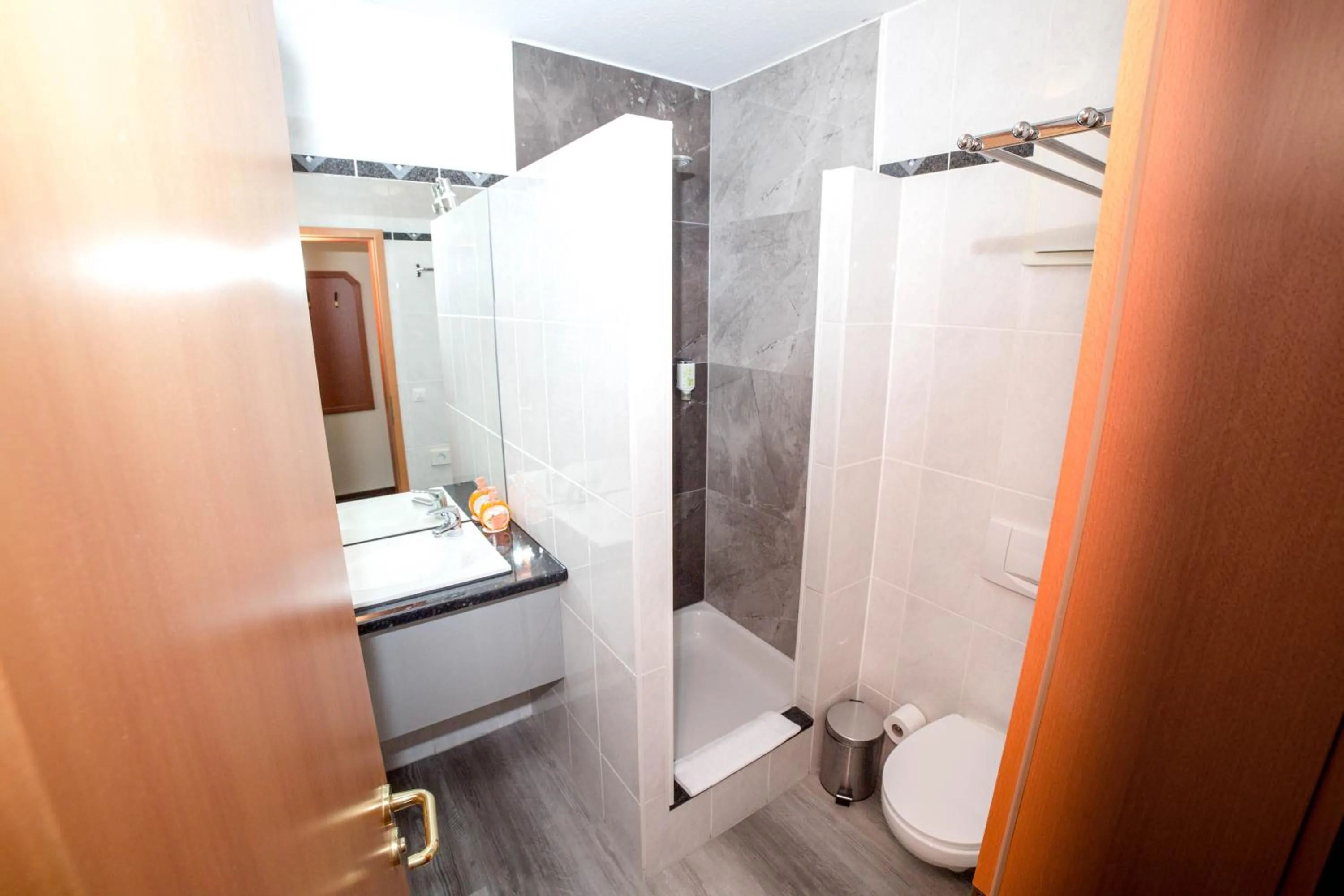 Shower in Hotel Opal