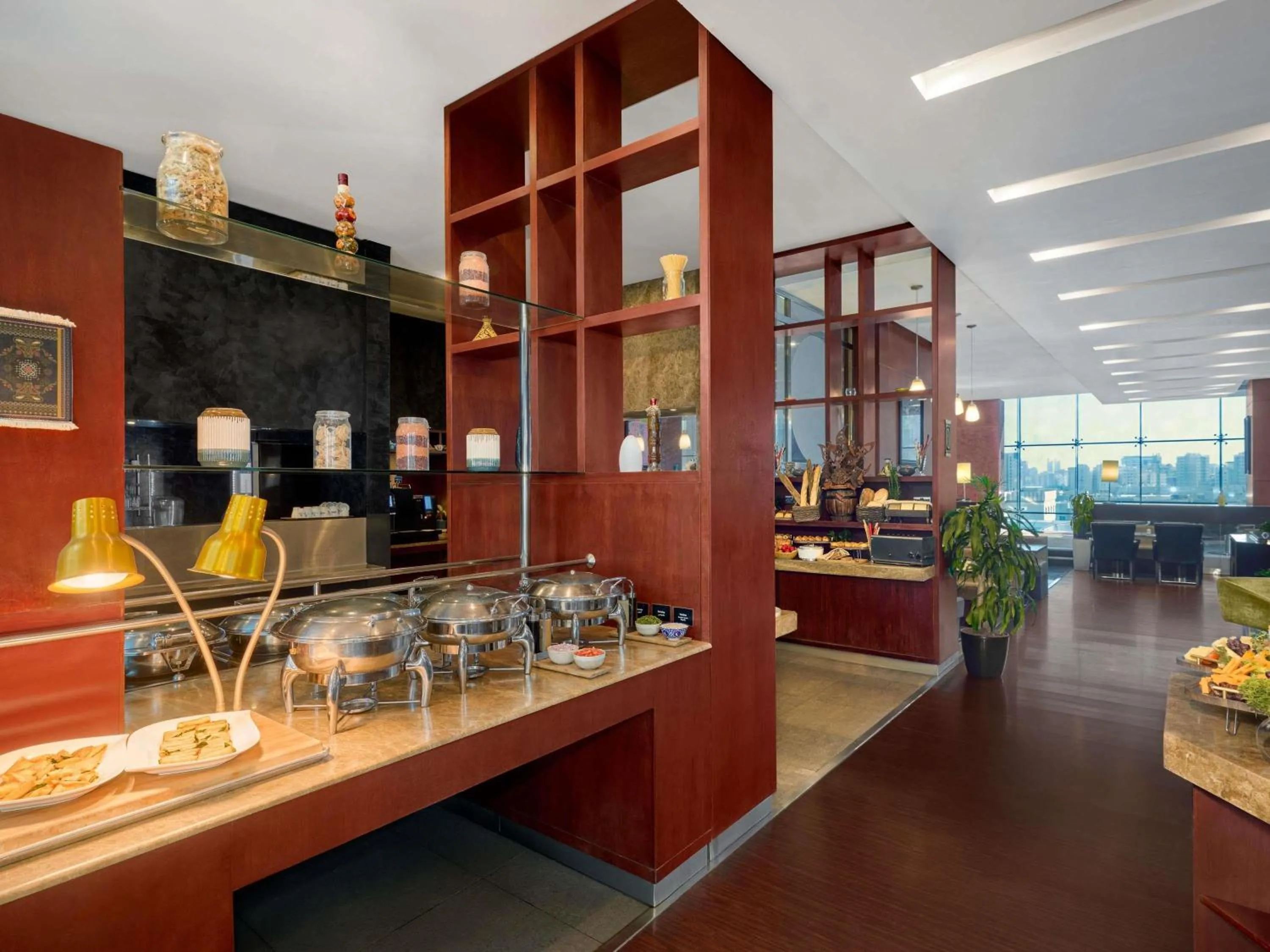 Restaurant/places to eat in ibis Kuwait Salmiya