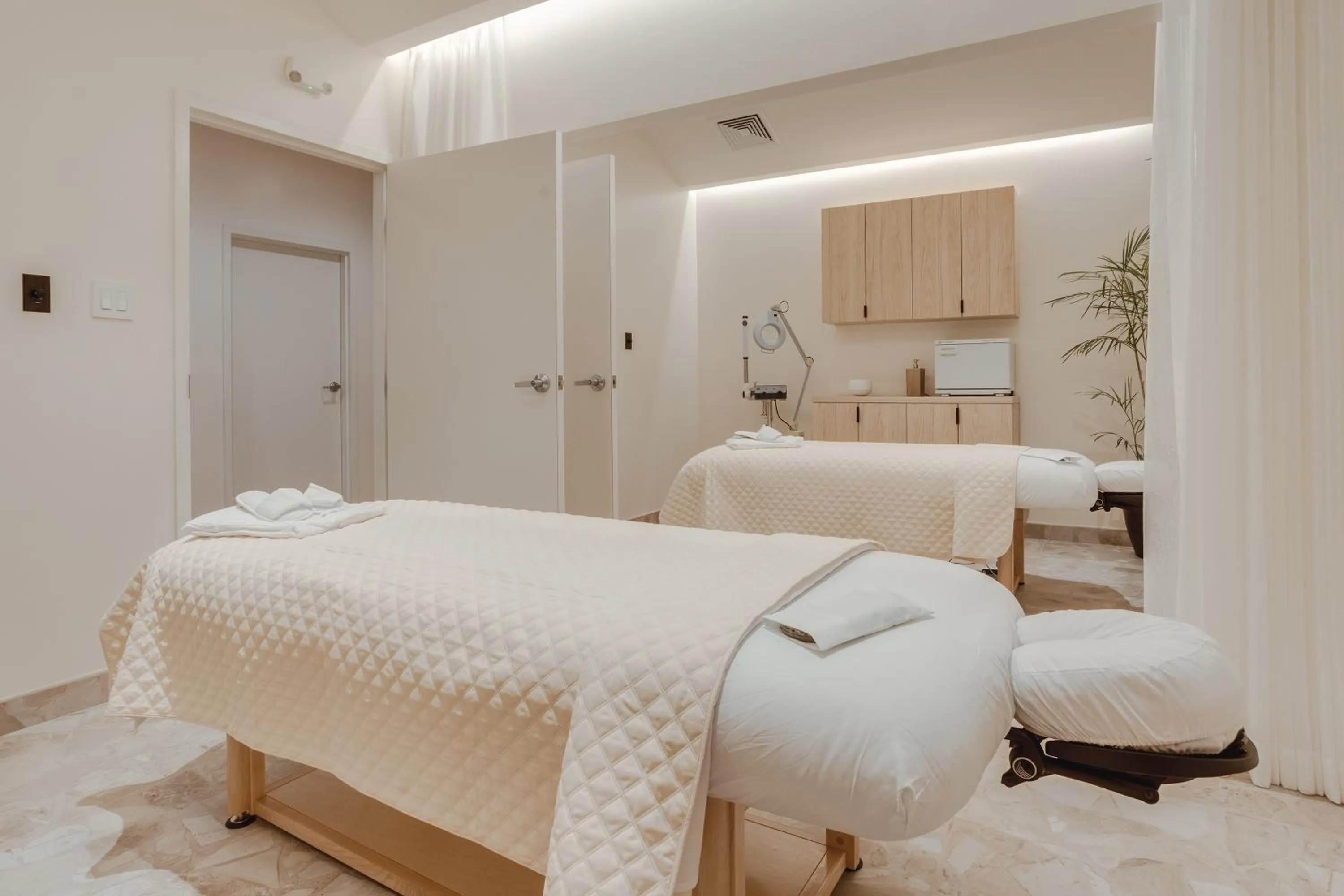 Spa and wellness centre/facilities, Bed in Fort George Hotel and Spa