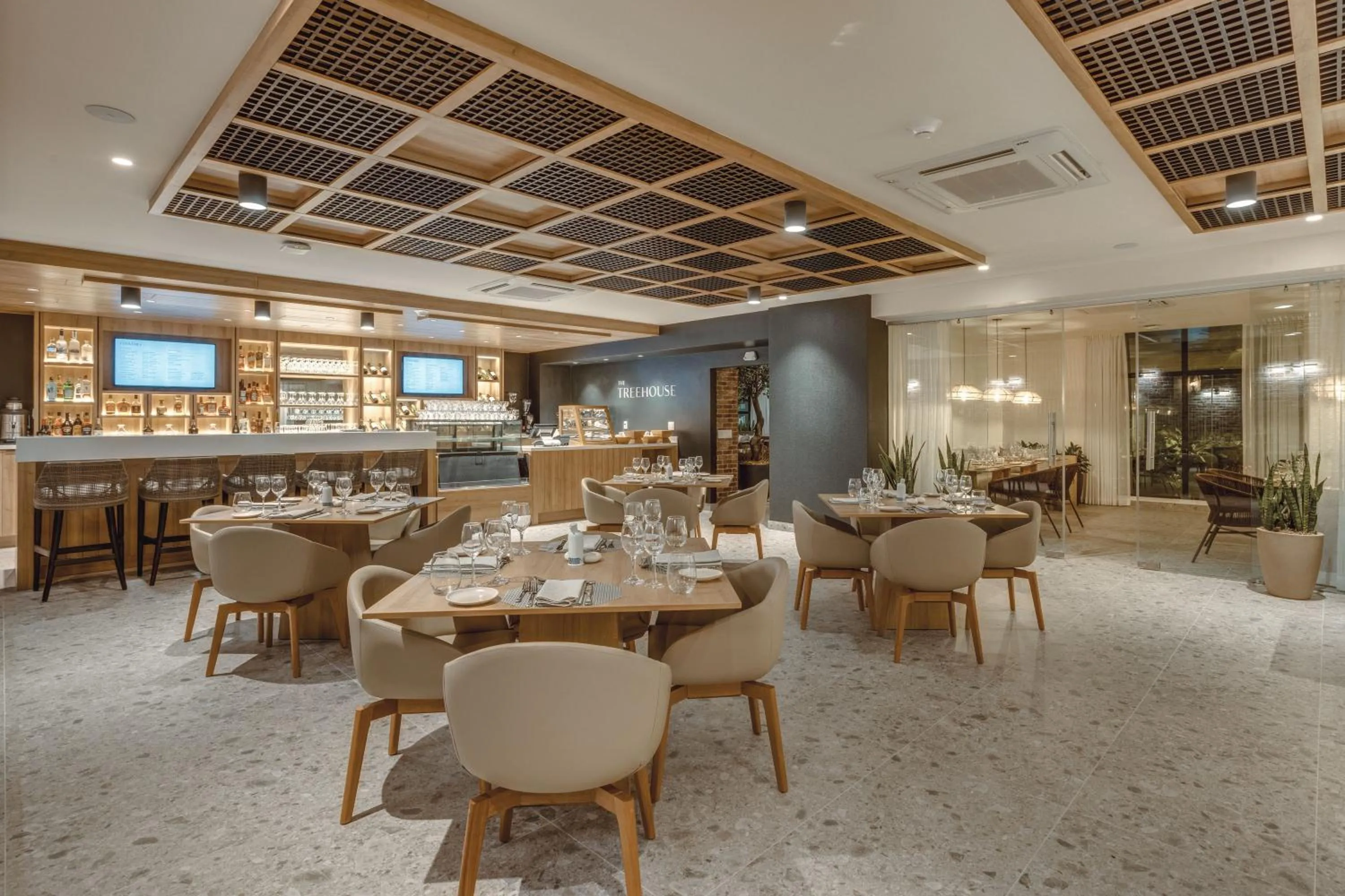 Restaurant/places to eat in Fort George Hotel and Spa