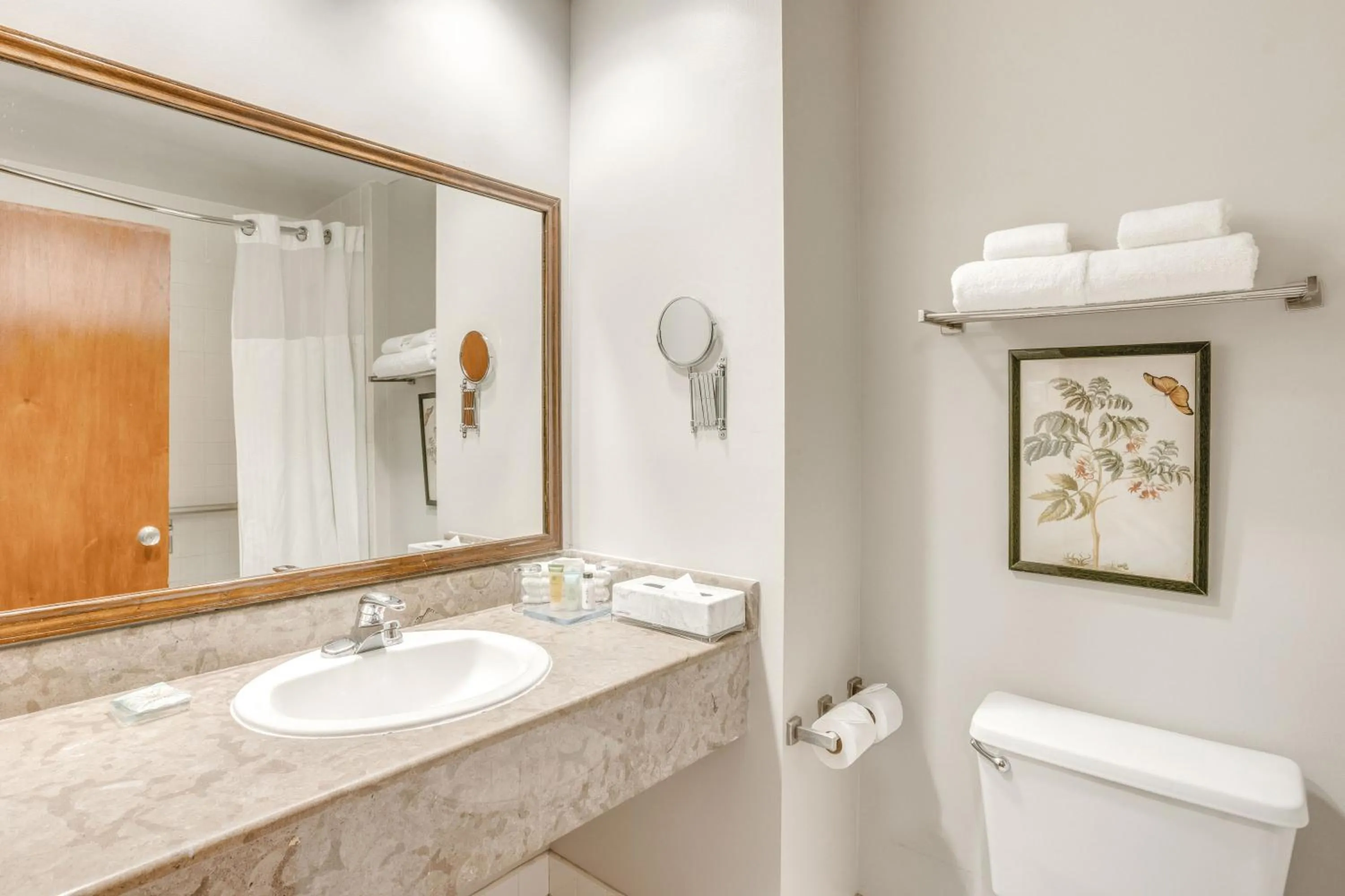 Bathroom in Fort George Hotel and Spa