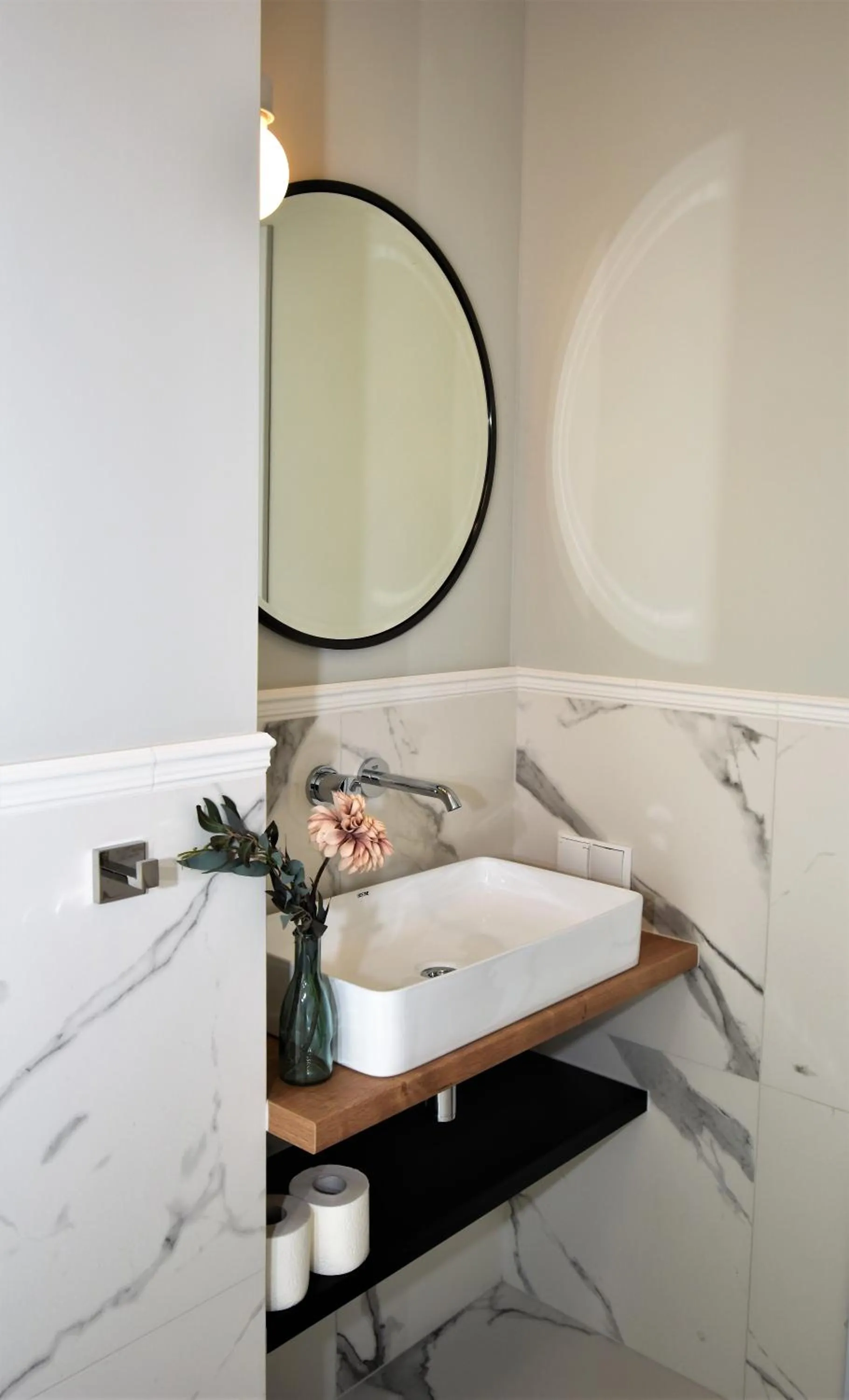 Bathroom in Patio Riverfront Aparthotel