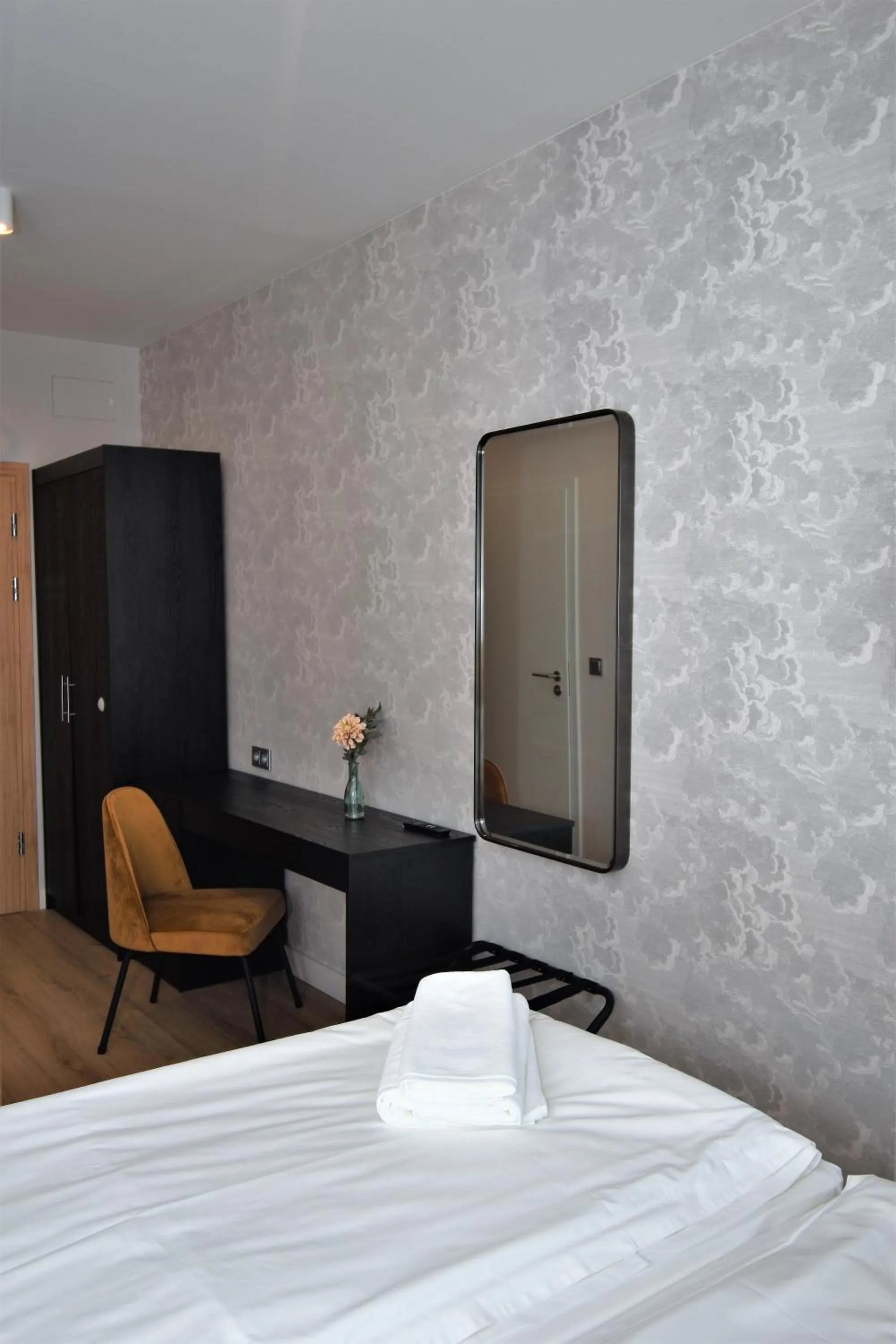 Photo of the whole room, Bed in Patio Riverfront Aparthotel