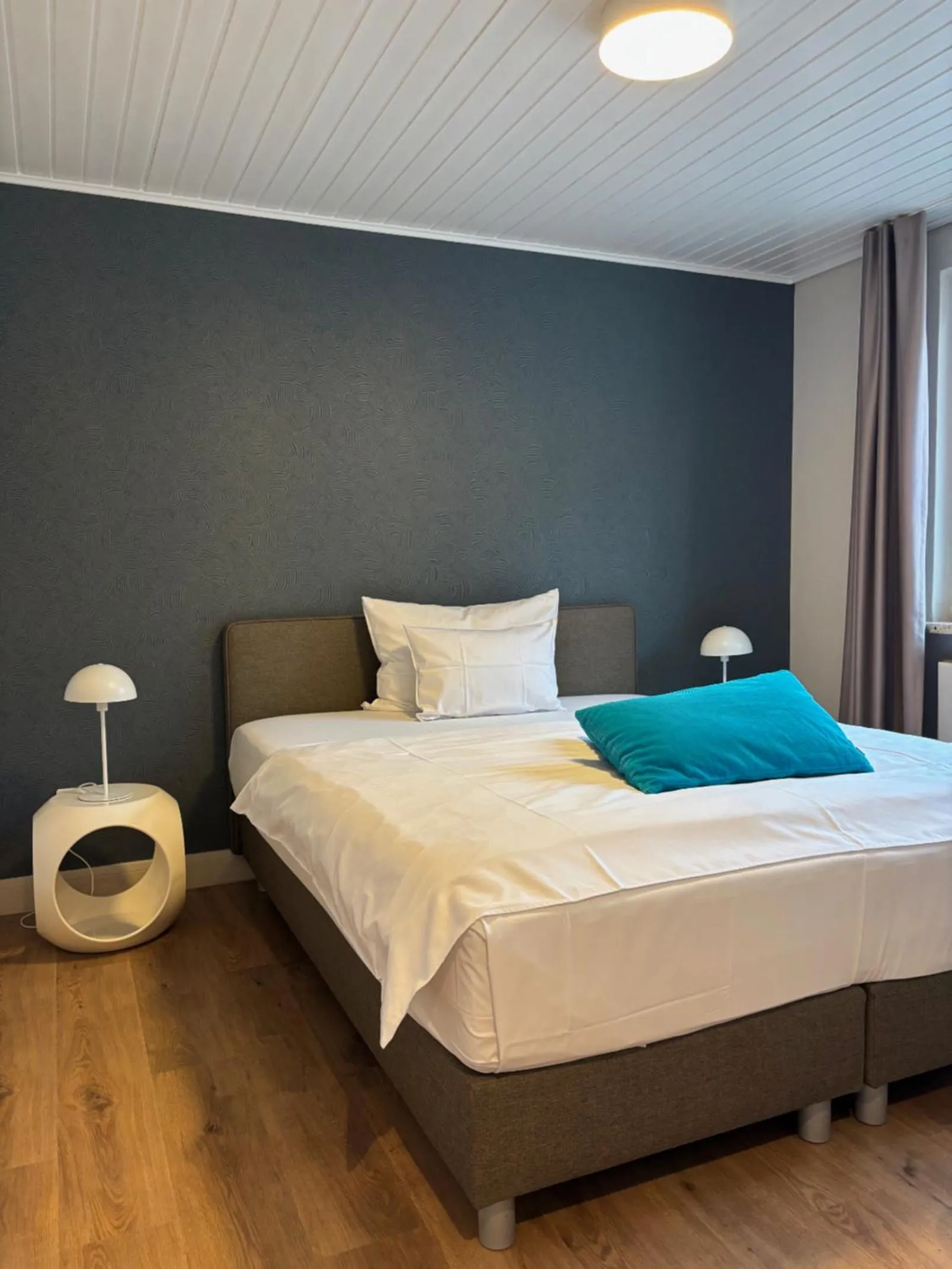 Bed in Hotel Insel Pension