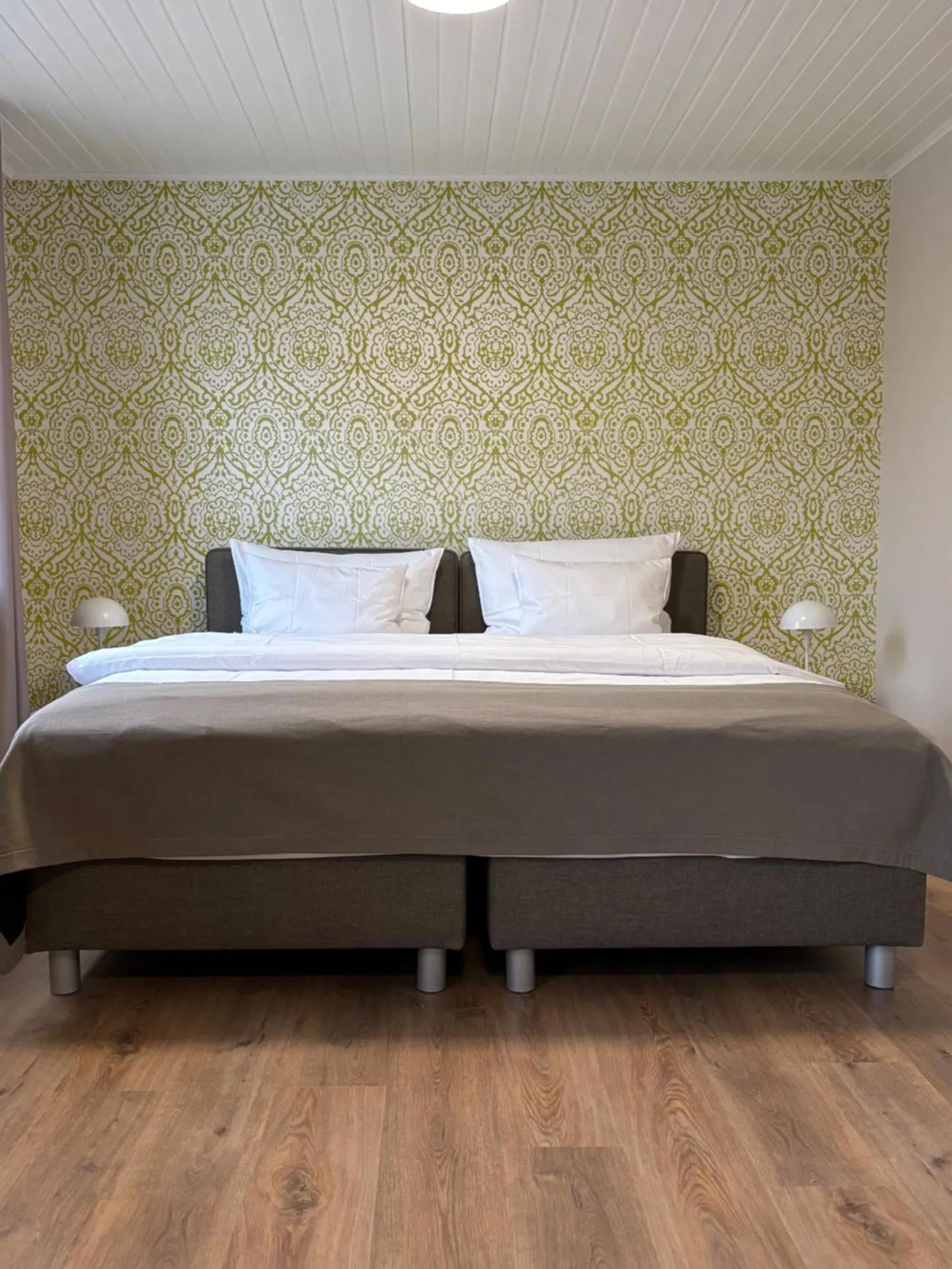 Bed in Hotel Insel Pension