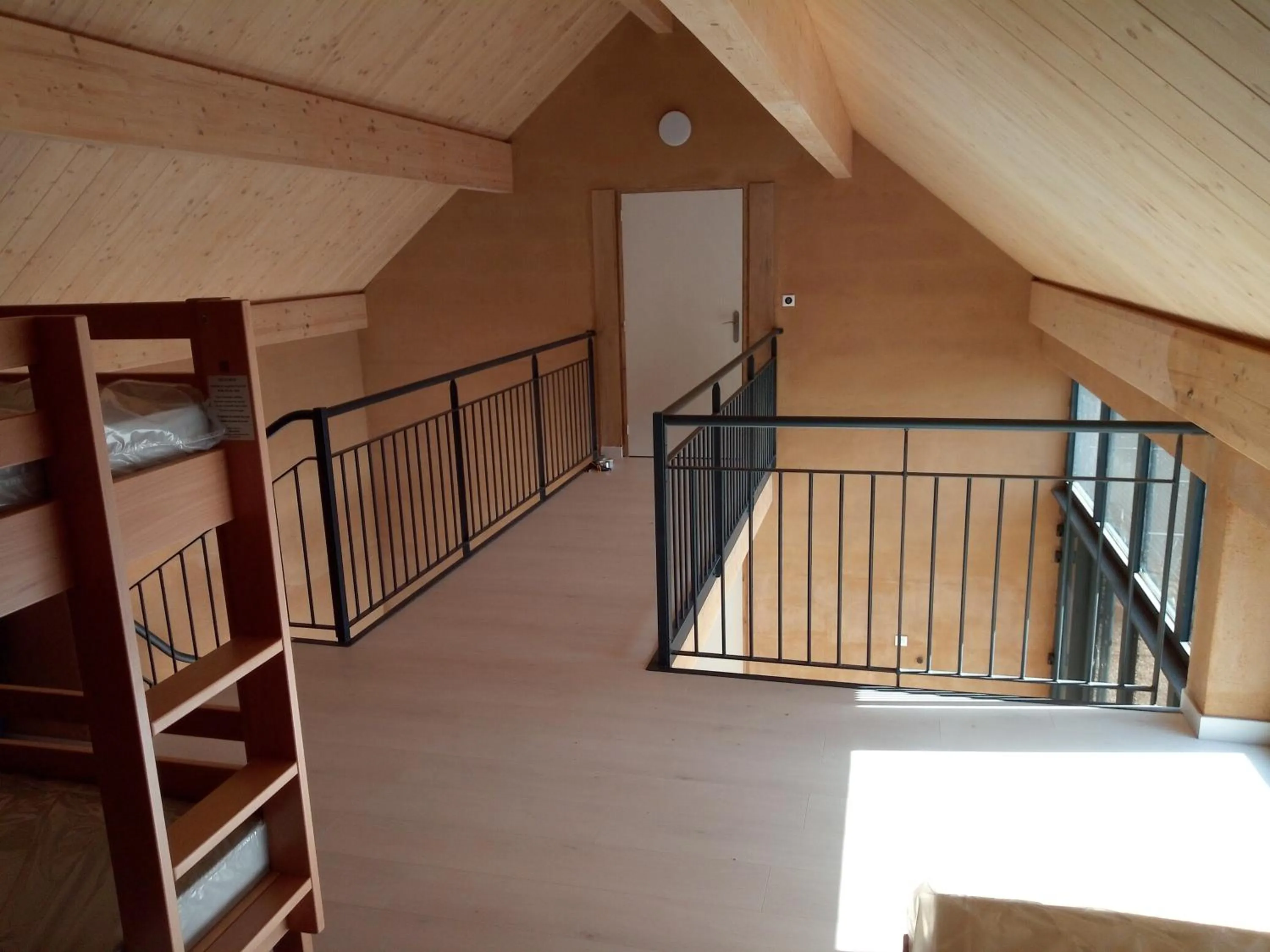 Bedroom in Le Baugyte - Gite de GROUPE - 14 lits simples