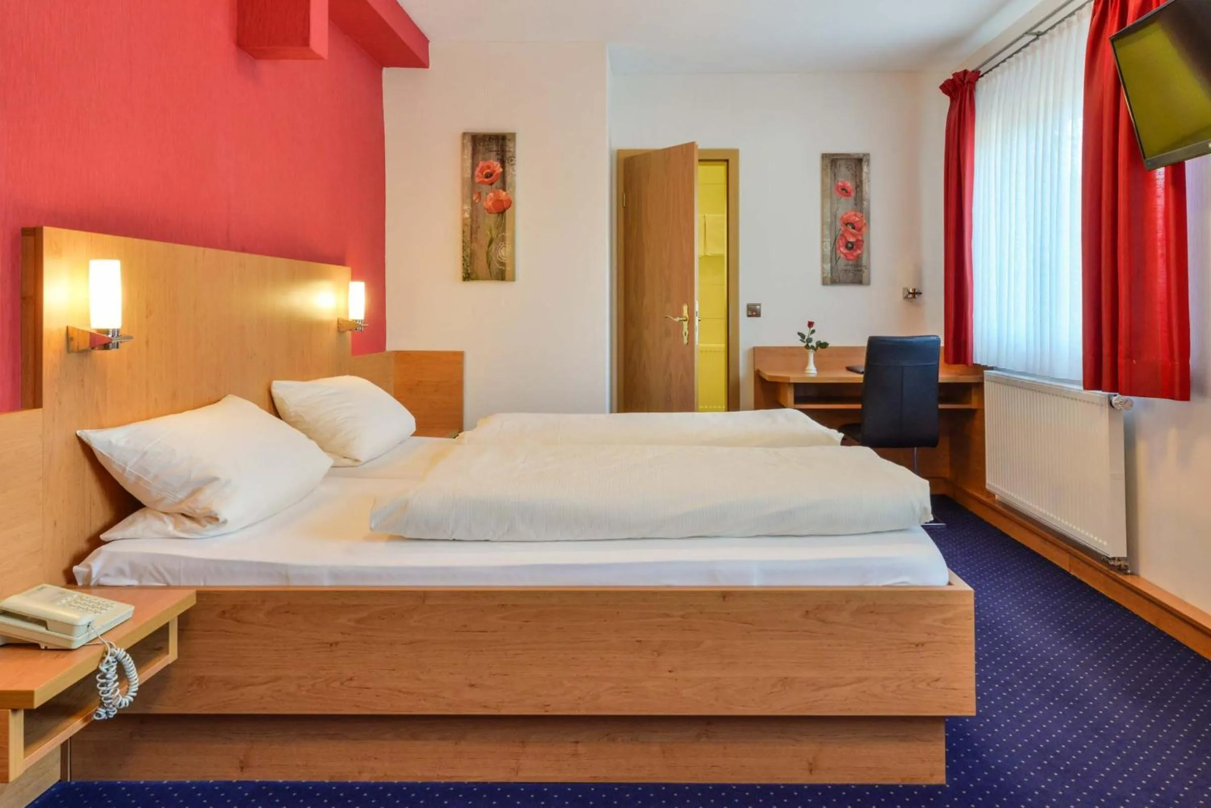 Bed in Hotel-Gasthof Rotes Roß