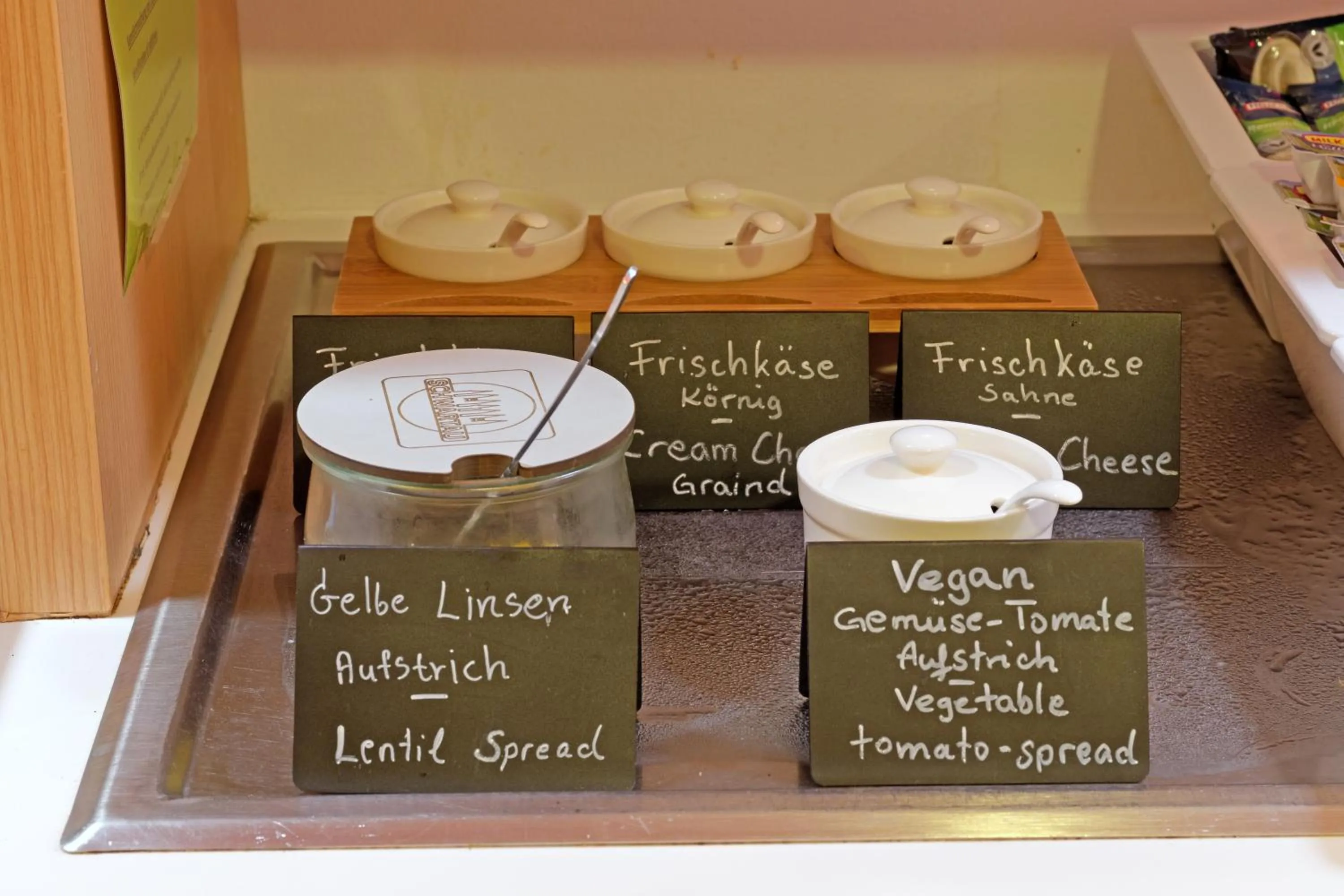 Restaurant/places to eat in ibis budget Hotel BONN SÜD Königswinter