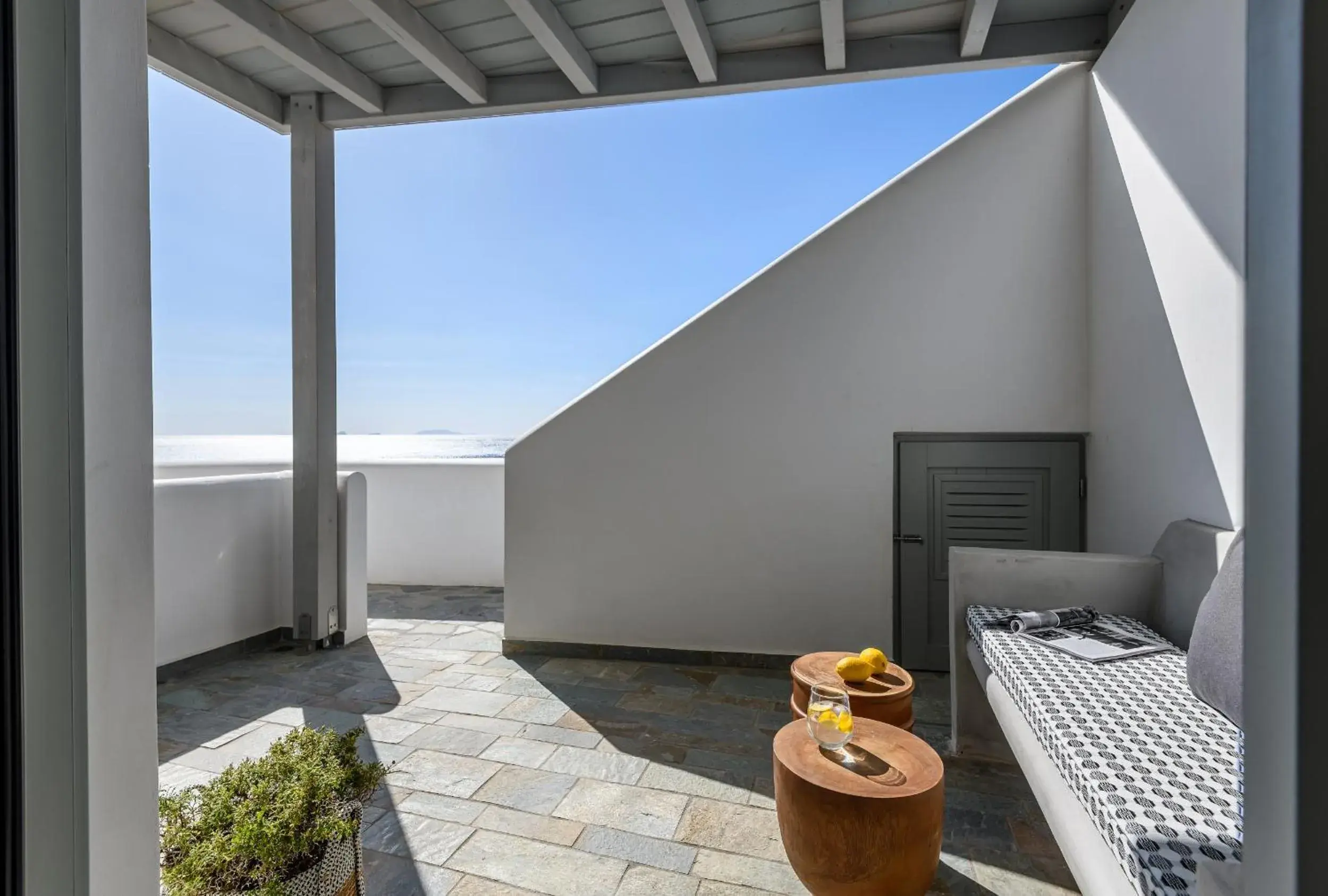 Apartment with Sea View in Remezzo Bayfront Suites Apartment with Sea View in Remezzo Bayfront Suites