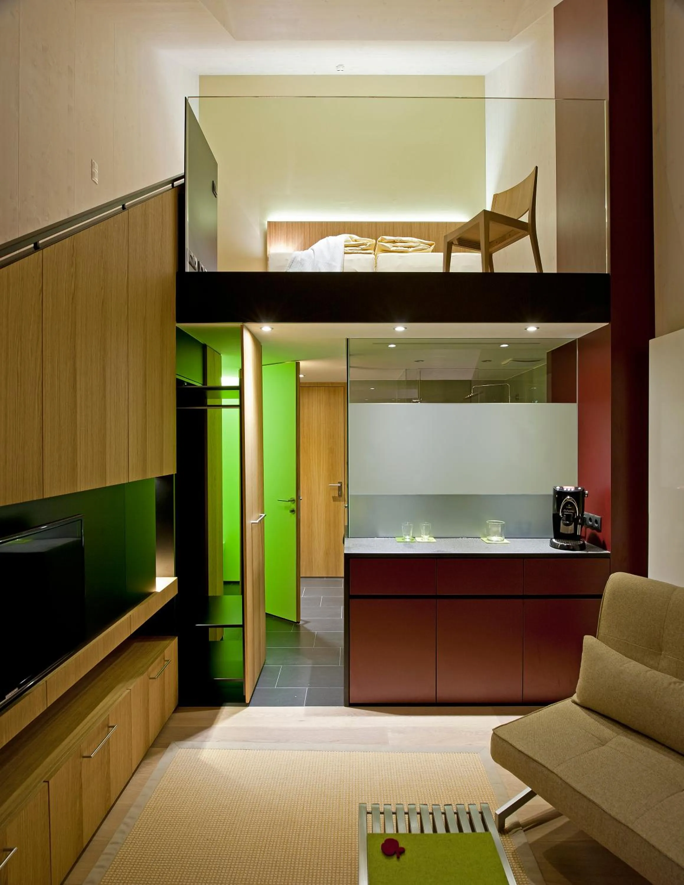 Photo of the whole room, Bed in derNeuwirt