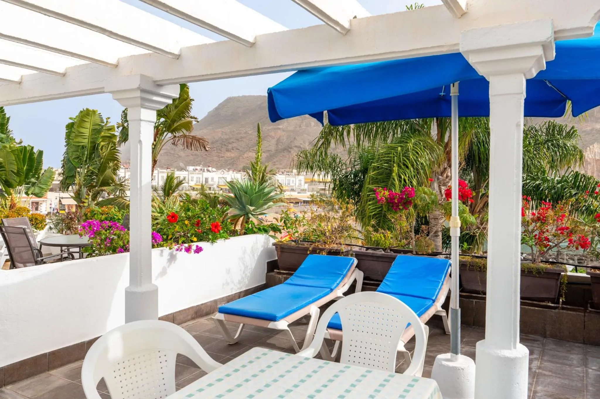 Solarium in Billy's Puerto de Mogán Apartments by LIVVO