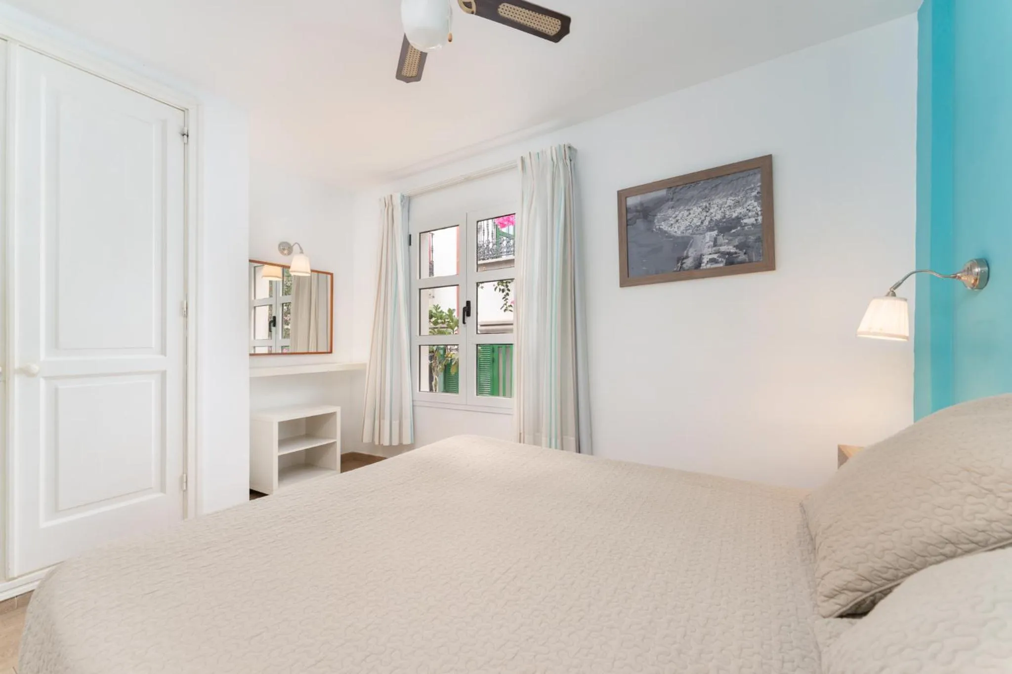 Bedroom, Bed in Billy's Puerto de Mogán Apartments by LIVVO