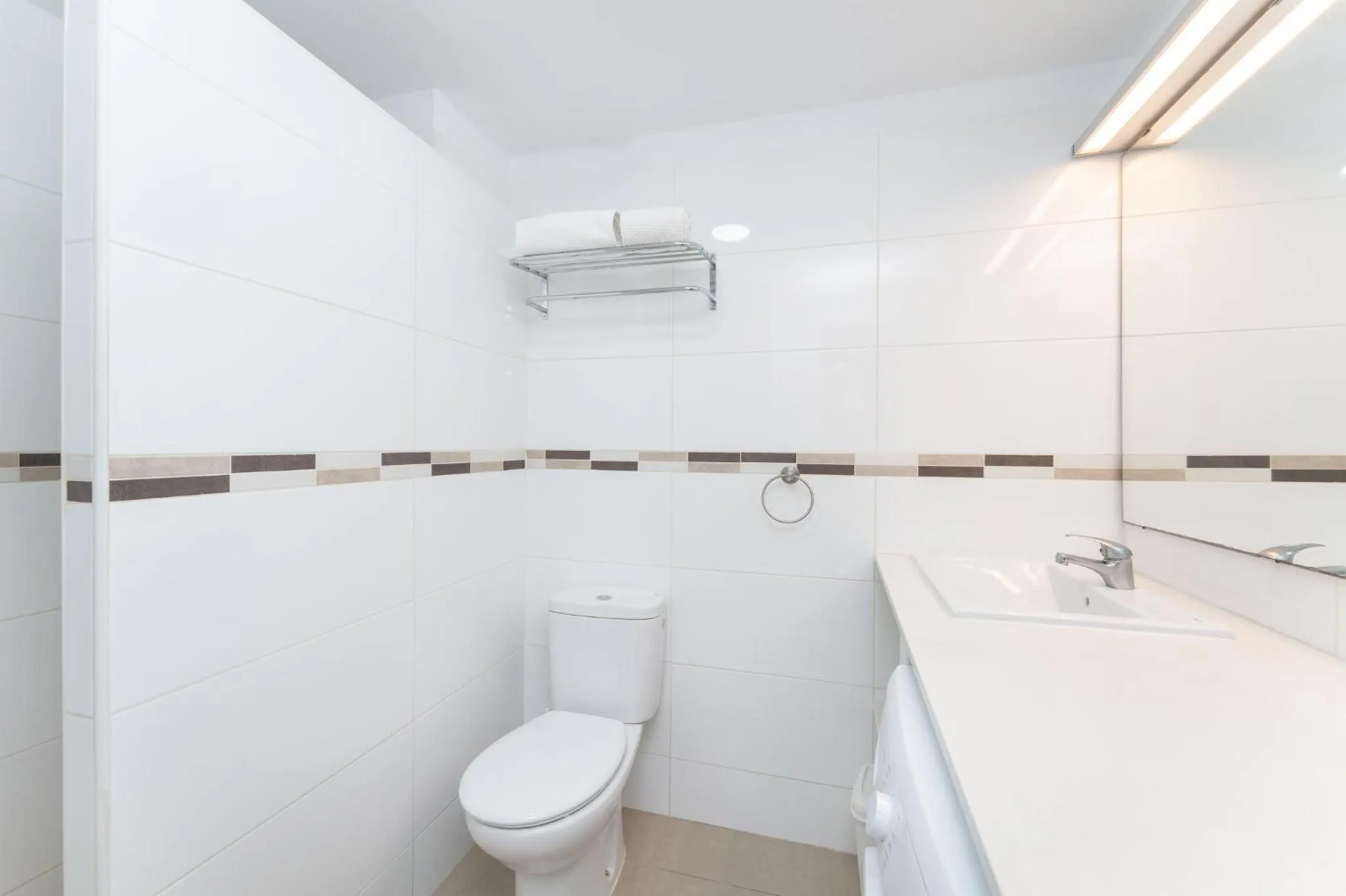 Bathroom in Billy's Puerto de Mogán Apartments by LIVVO