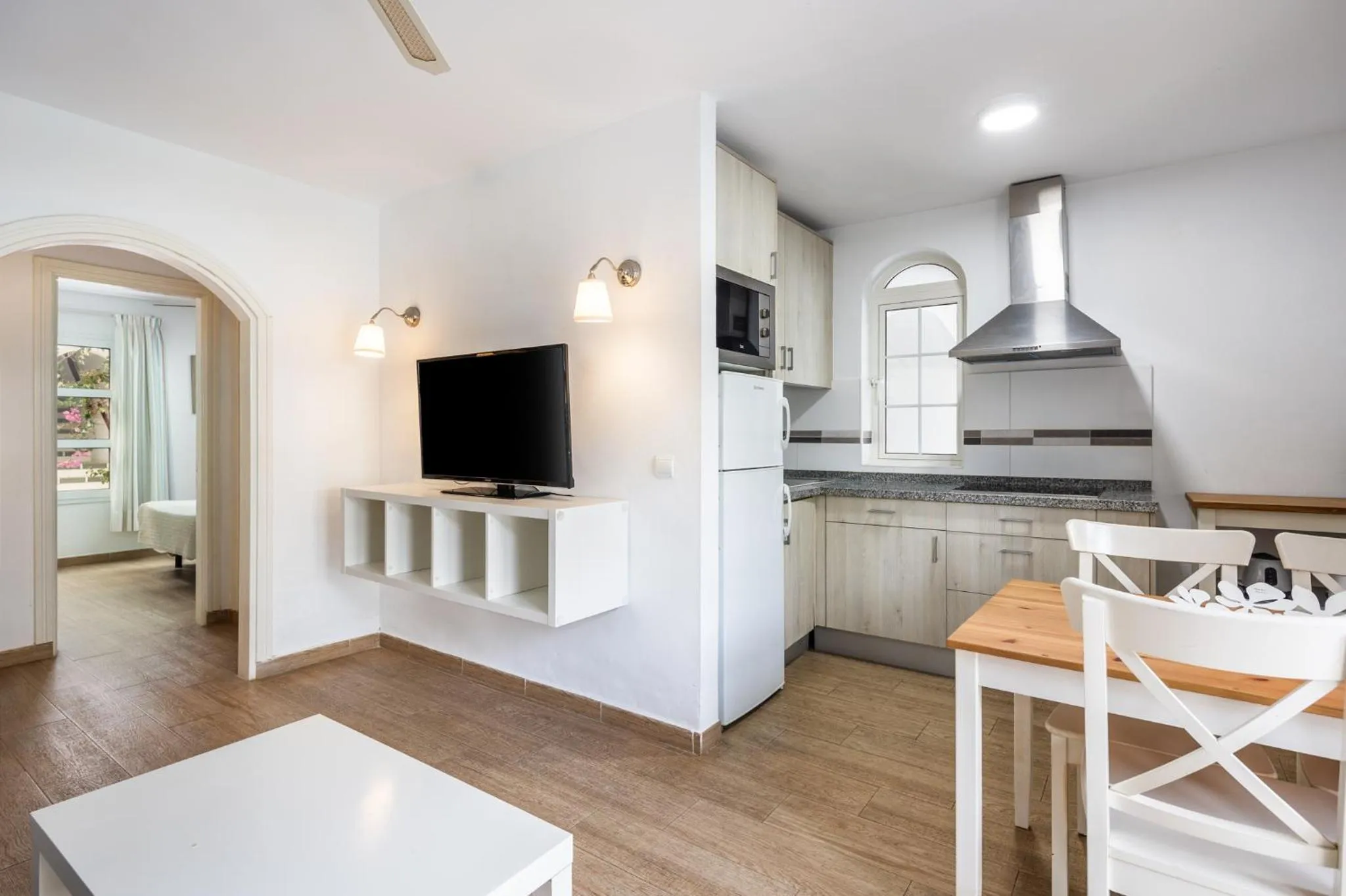 Kitchen or kitchenette in Billy's Puerto de Mogán Apartments by LIVVO