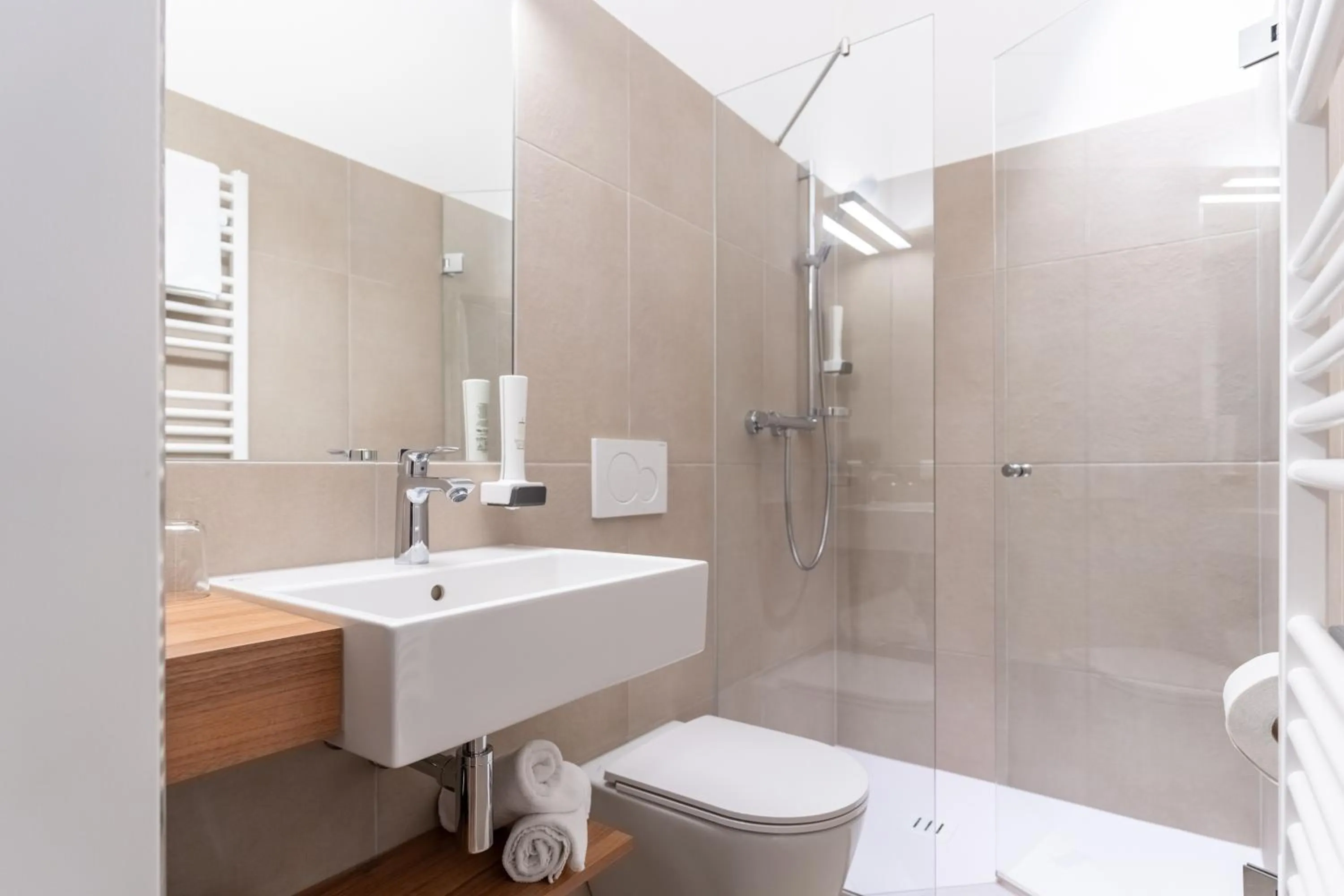 Bathroom in Das Jedermann Boutiquehotel mit Stadtgarten