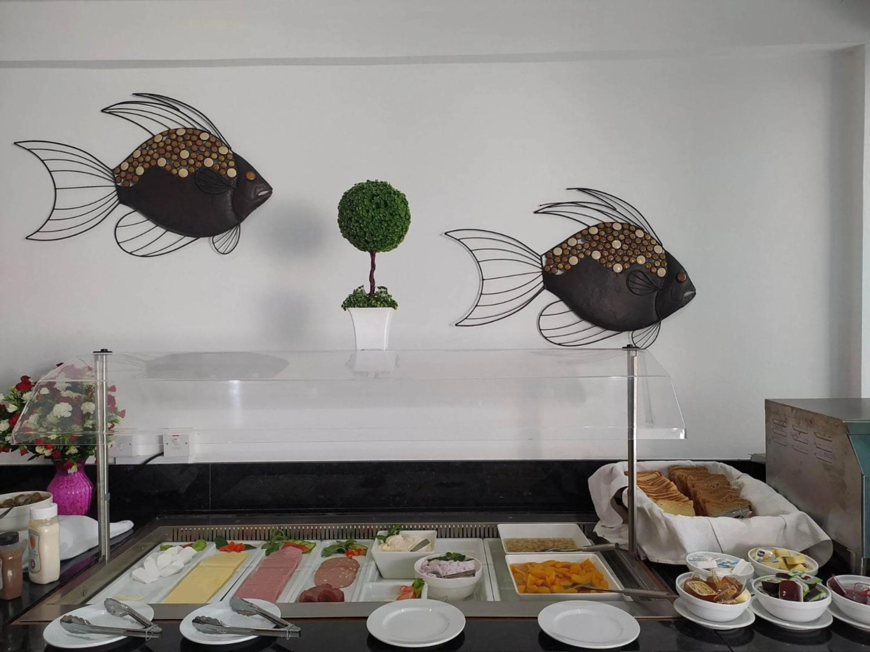 Food in Sunny Blue Hotel