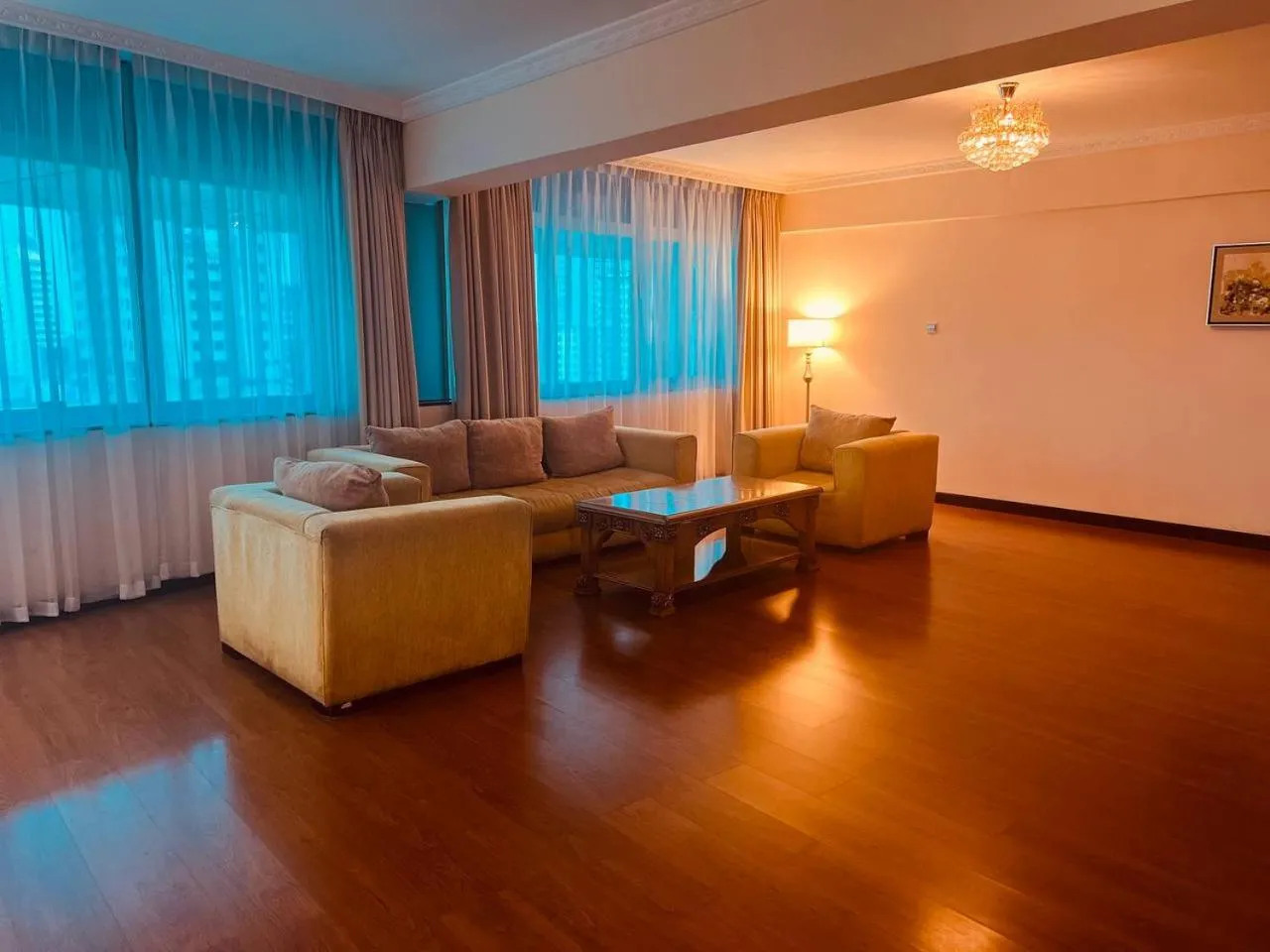 Seating area in Inter Luxury Hotel