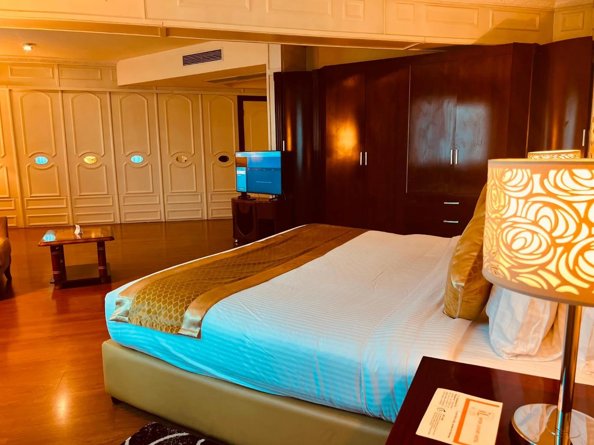 Bed in Inter Luxury Hotel