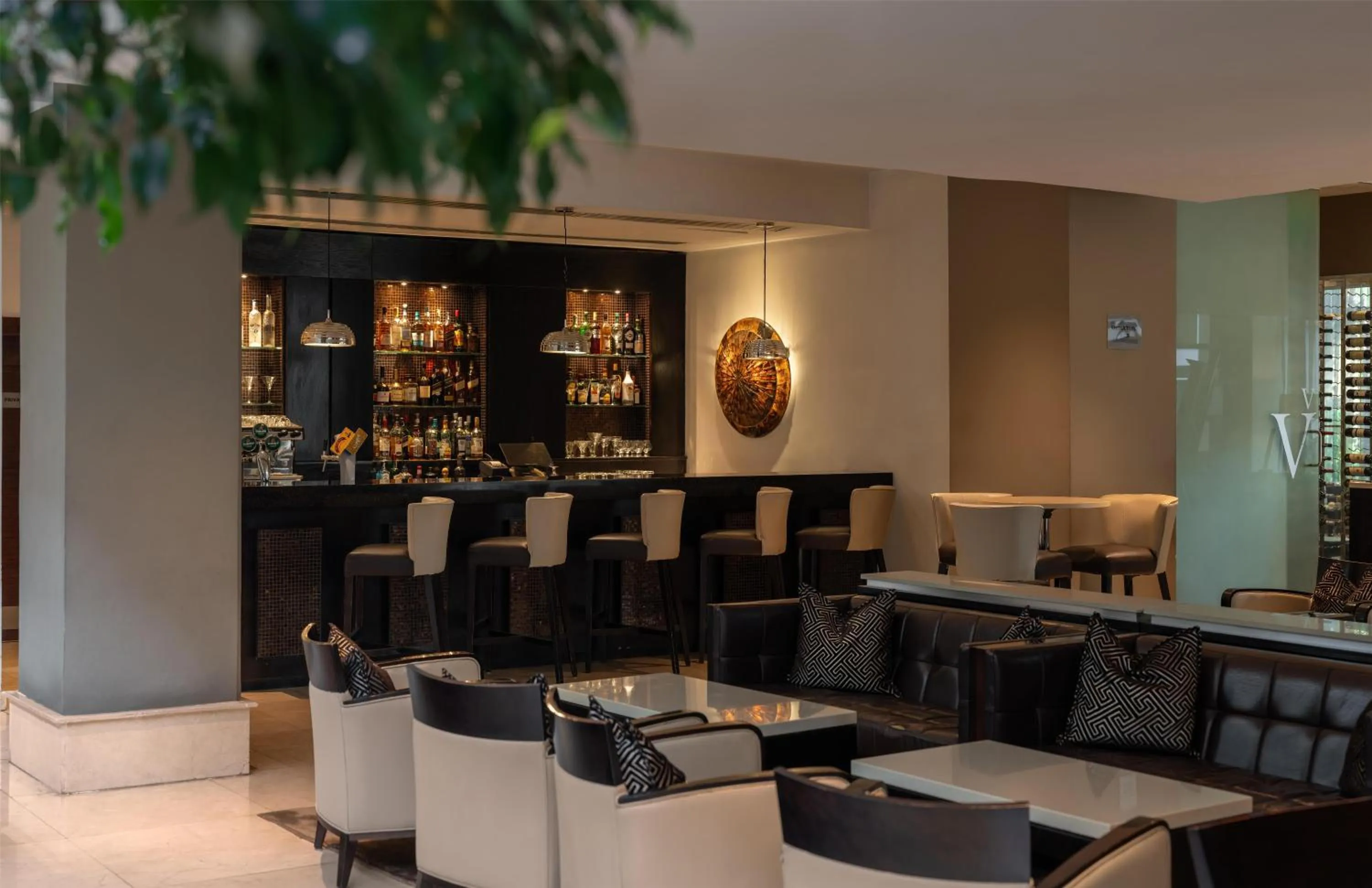 Lounge or bar in Radisson Blu Hotel, Addis Ababa