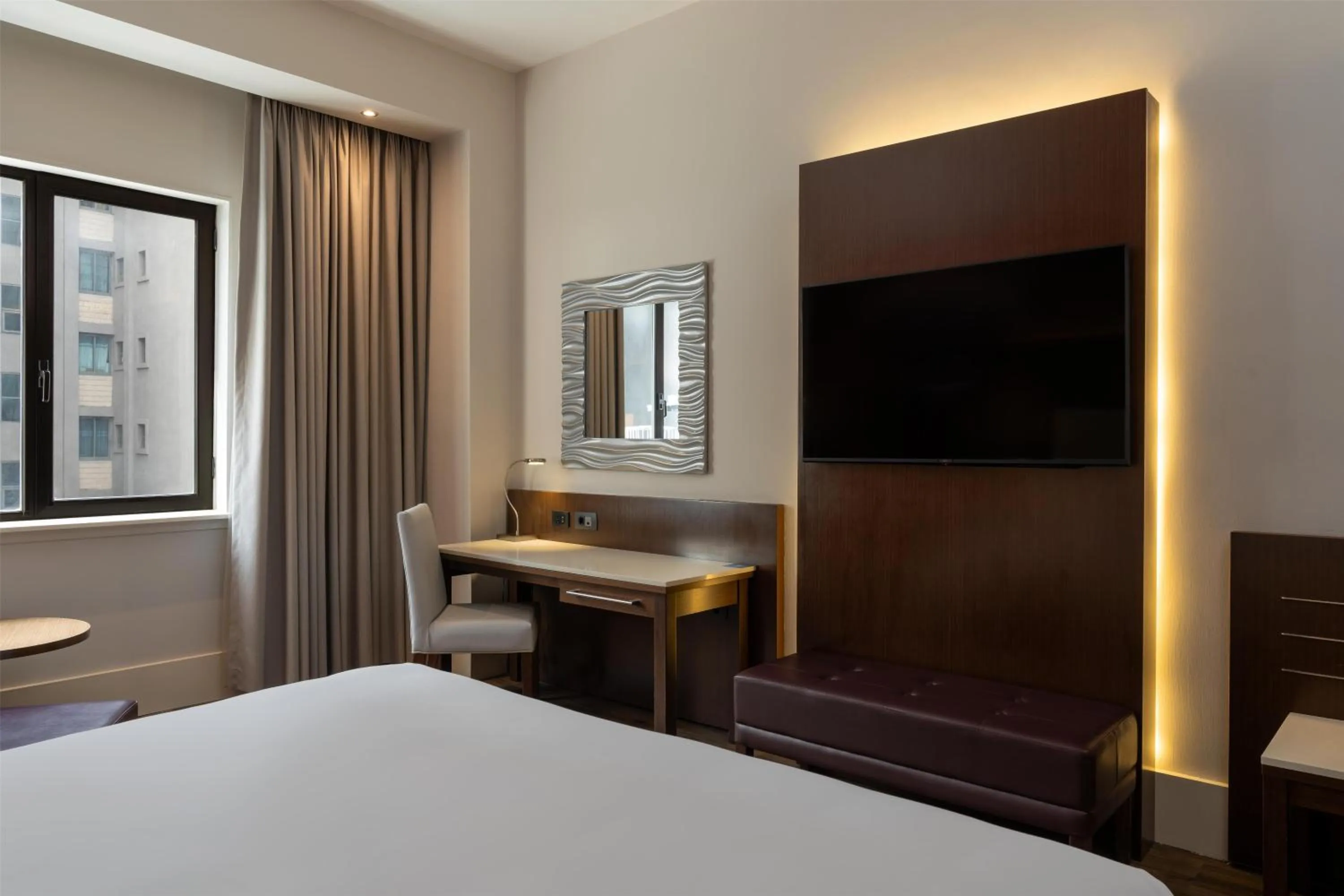 Bedroom, Bed in Radisson Blu Hotel, Addis Ababa