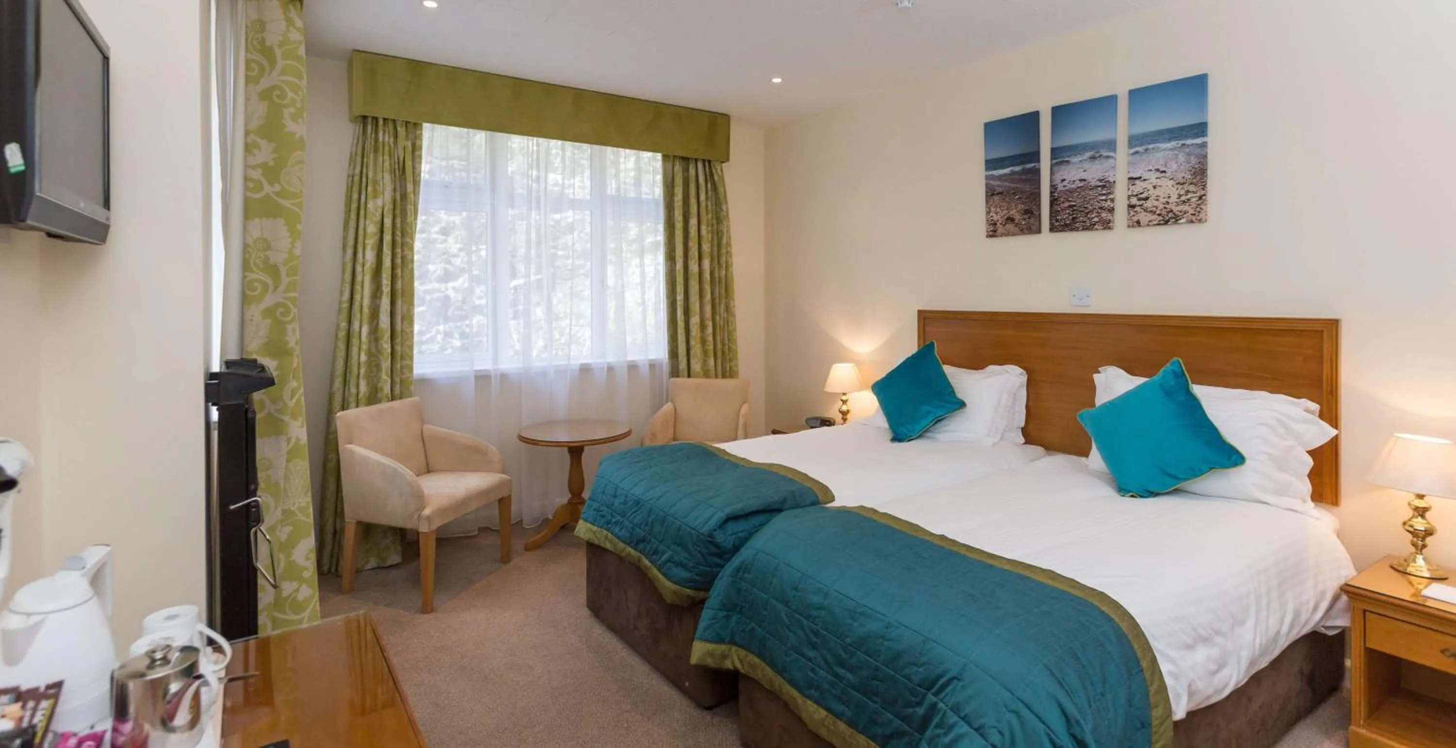 Standard King Room in Best Western Moores Central Hotel