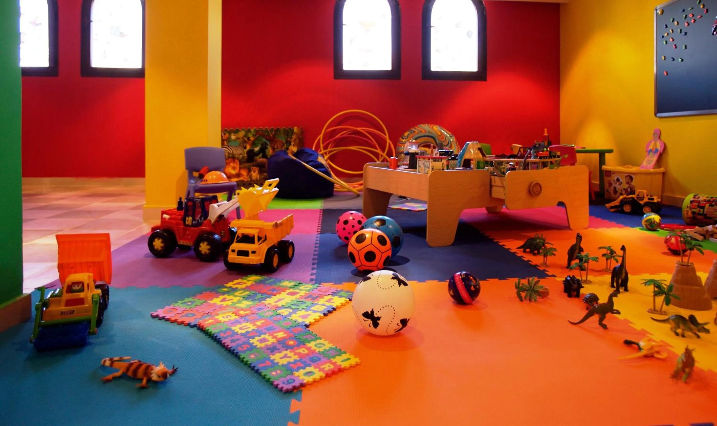 Activities in Miramar Al Aqah Beach Resort