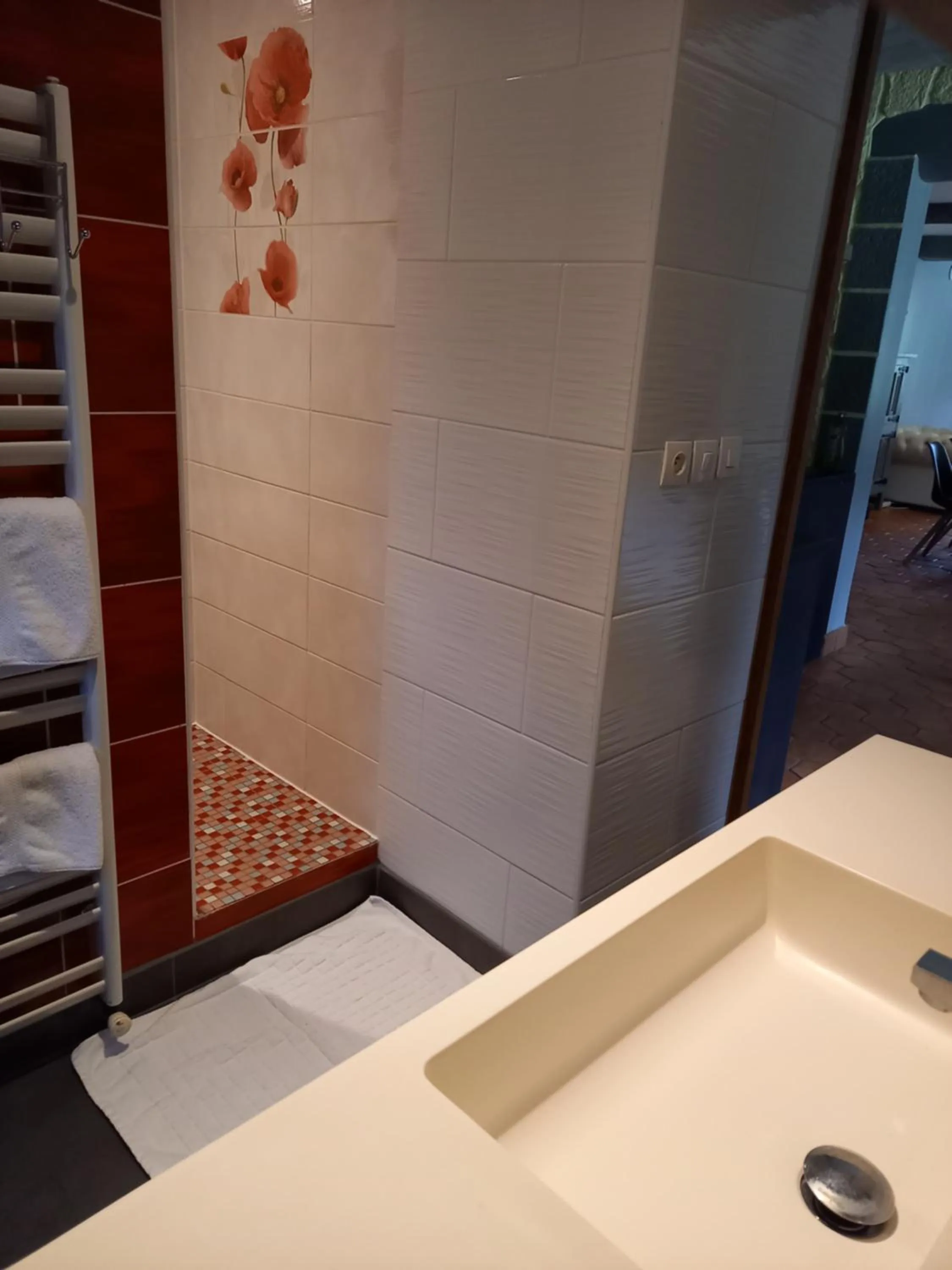 Shower in chambres et gites d'étretat