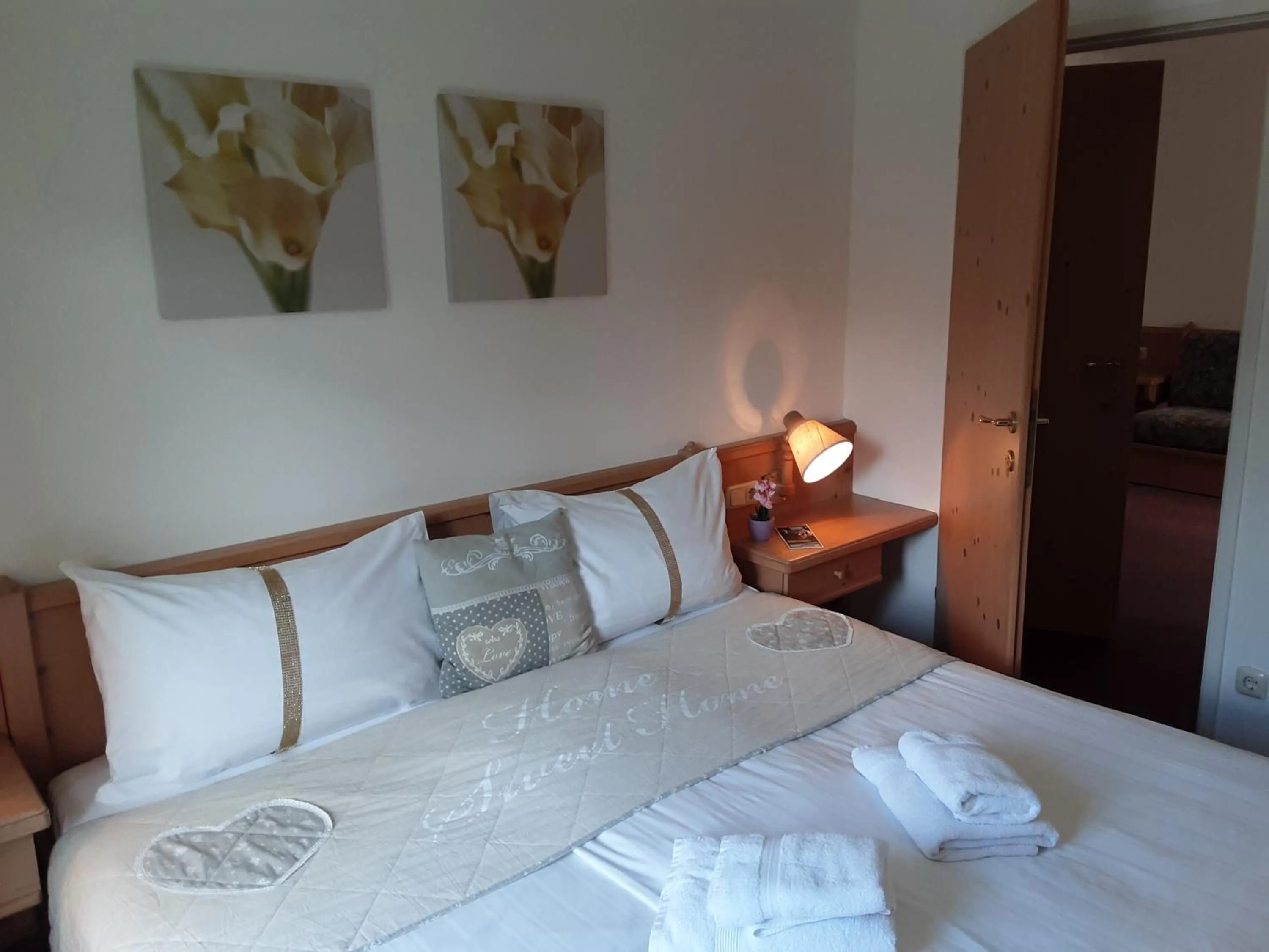 Bed in Apartment House Seerose self check-in