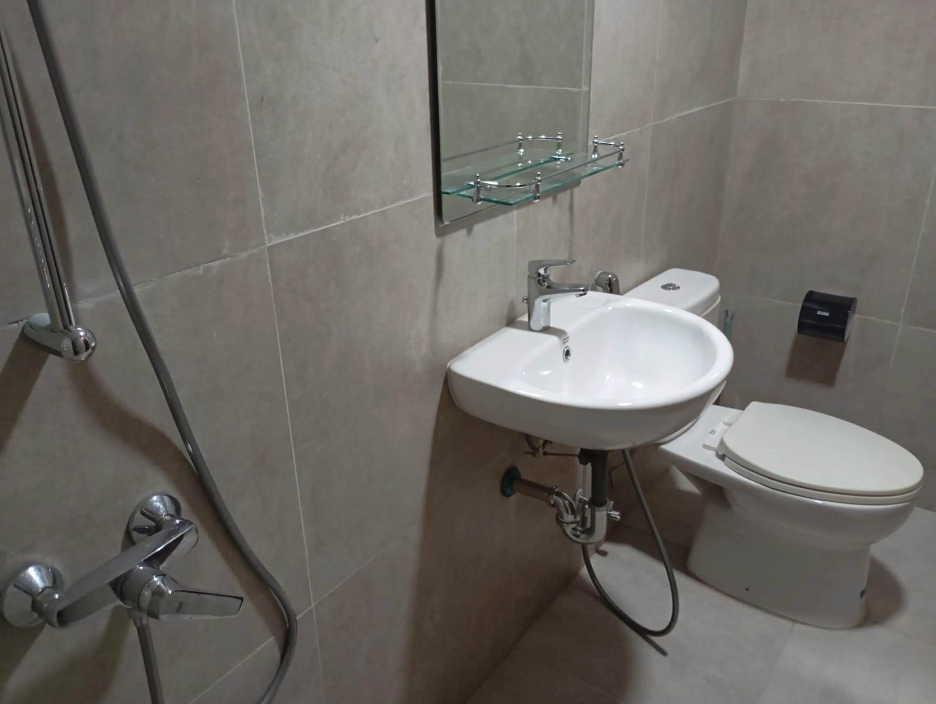 Toilet in SleepRest @ Pollux Habibie