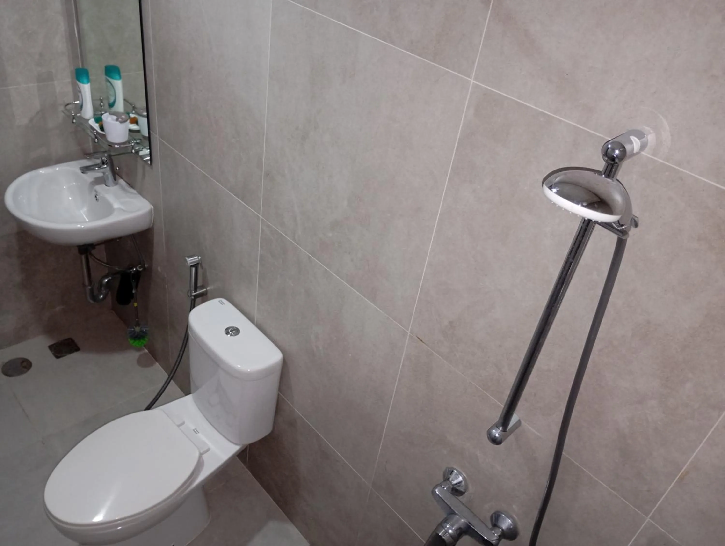 Toilet in SleepRest @ Pollux Habibie