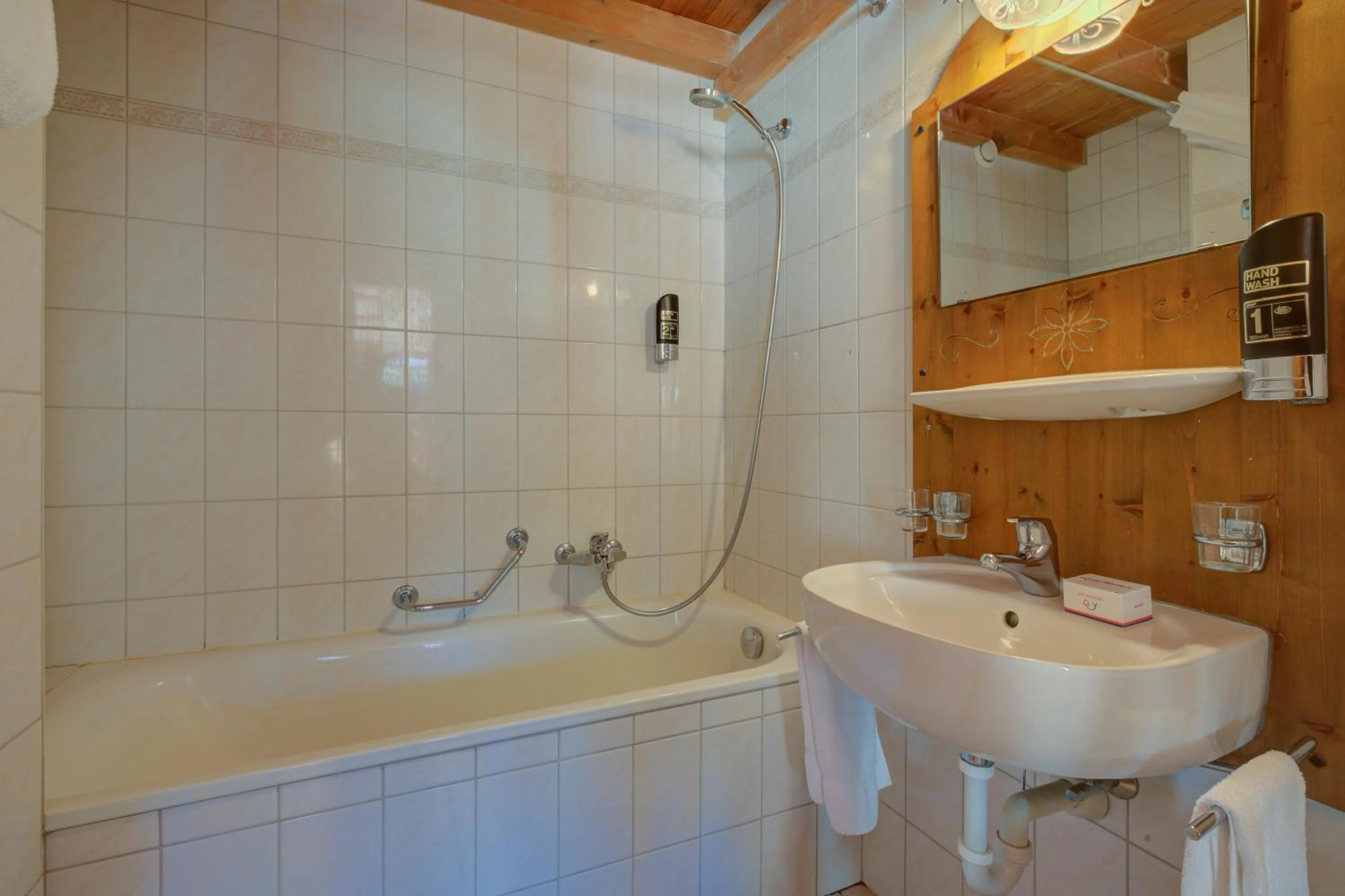 Bathroom in Hotel Relais Alpin