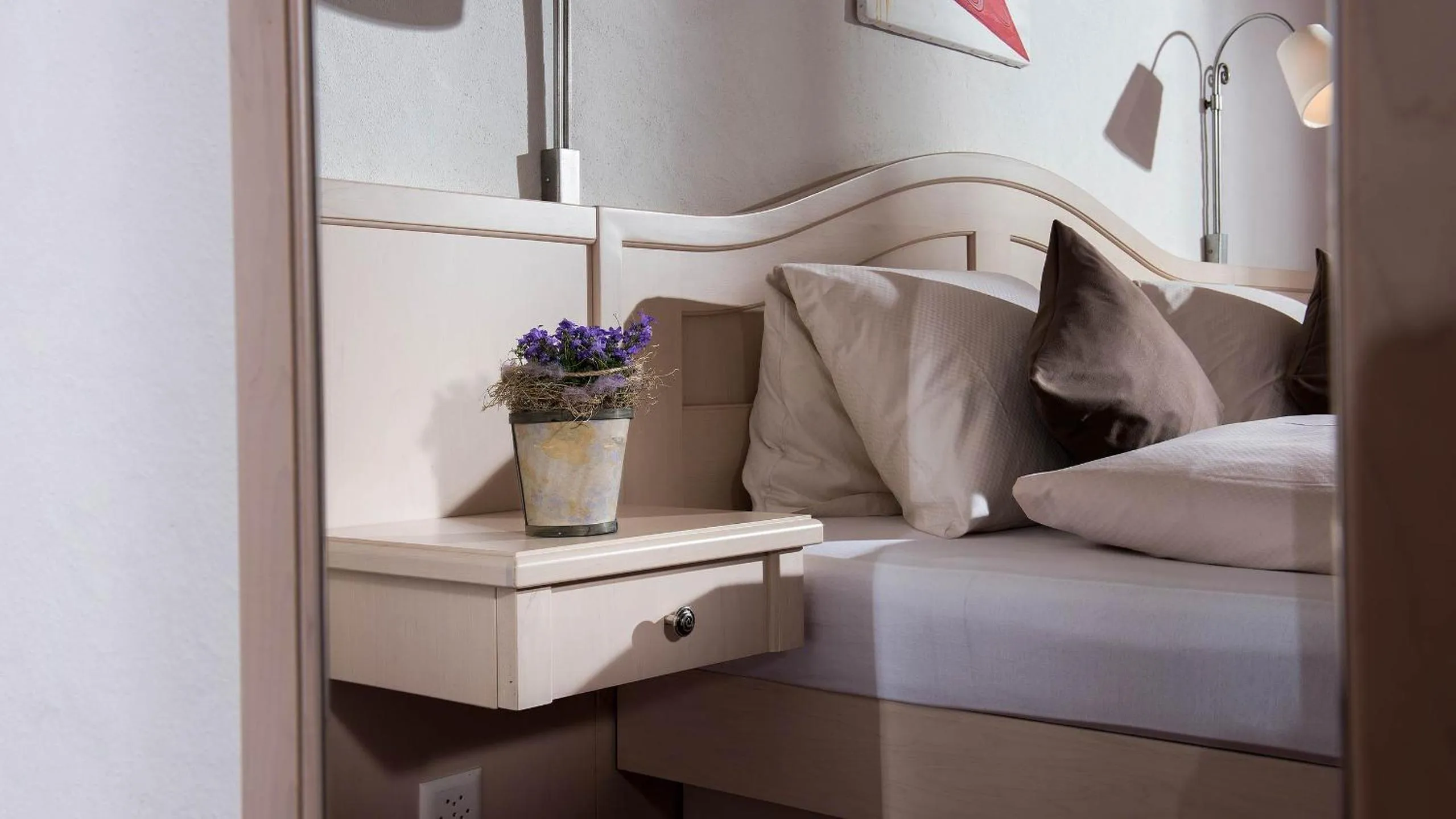 Bed in Hotel Silberhorn