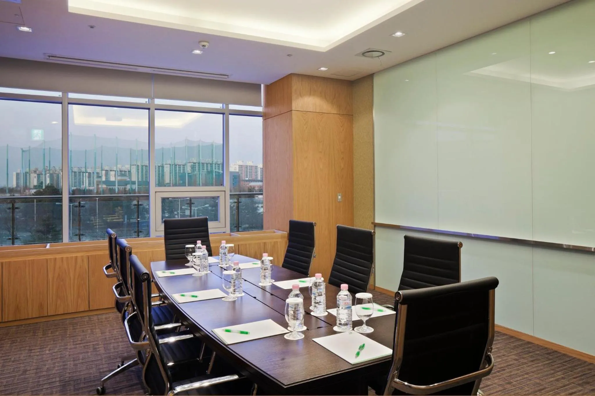 Meeting/conference room in Holiday Inn Gwangju by IHG