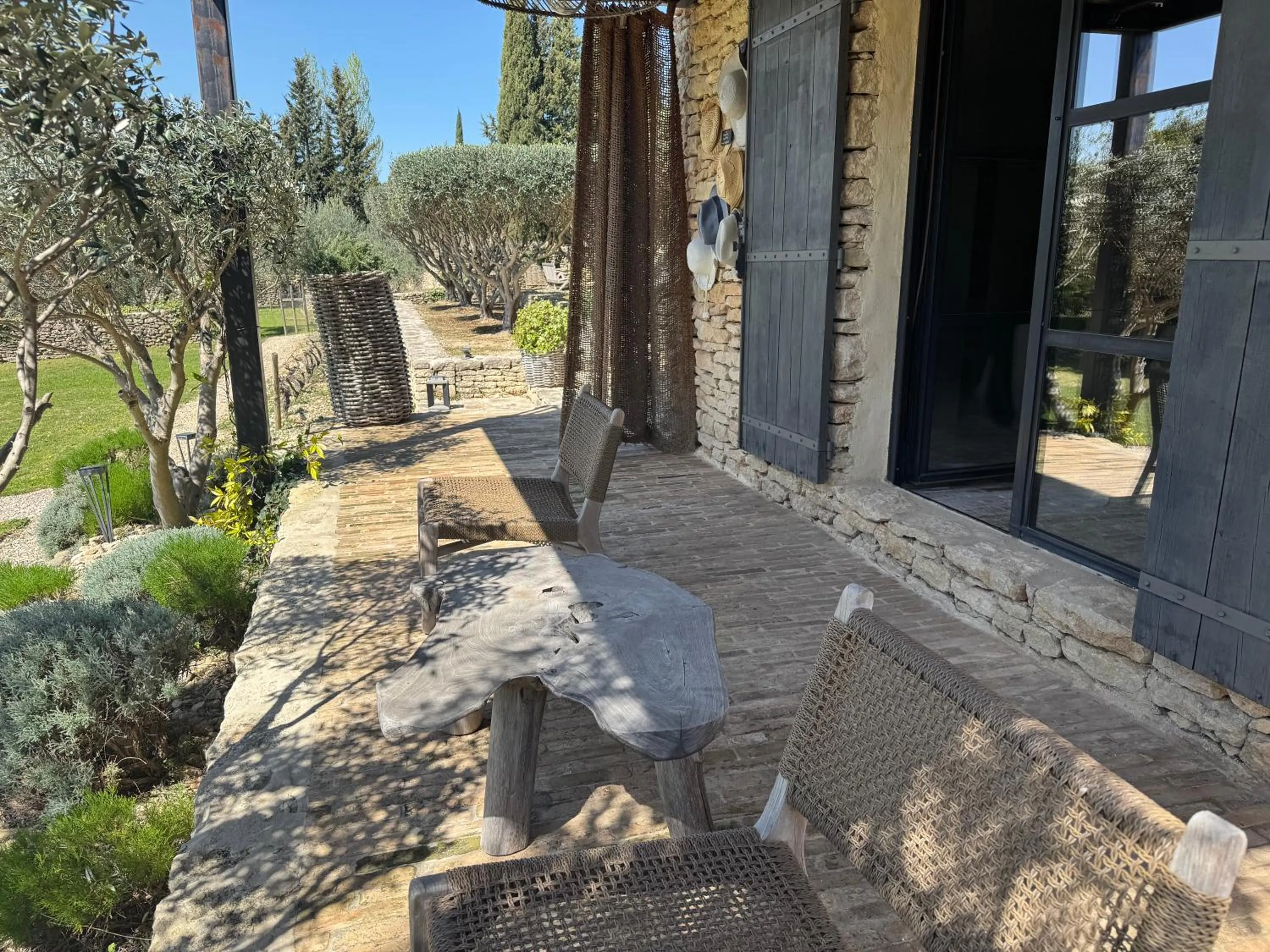 Patio in Le Mas de Béthel